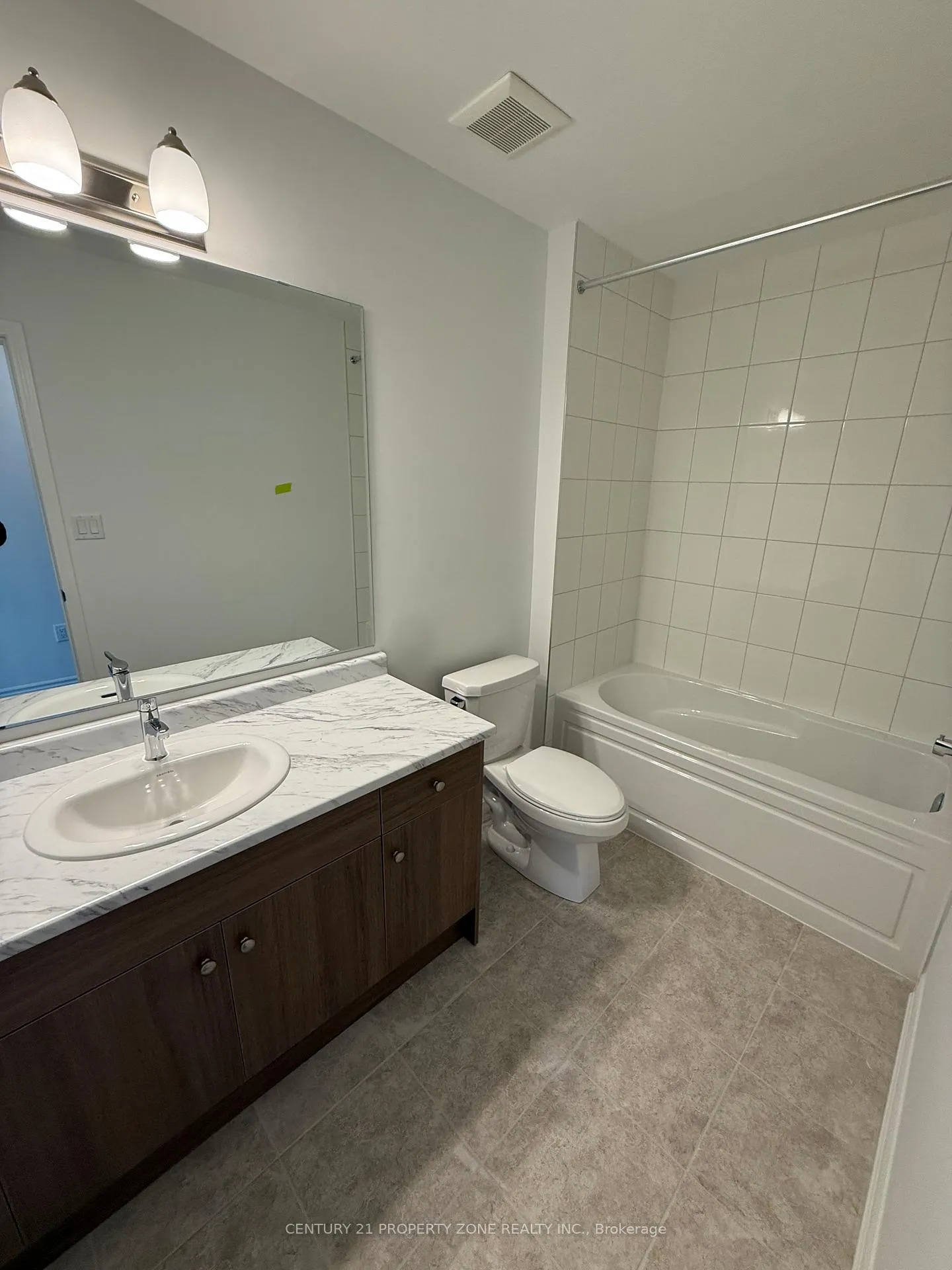 Photo 7 of 64 Vimy Ridge Road, Brampton, Northwest Brampton — HOMEH