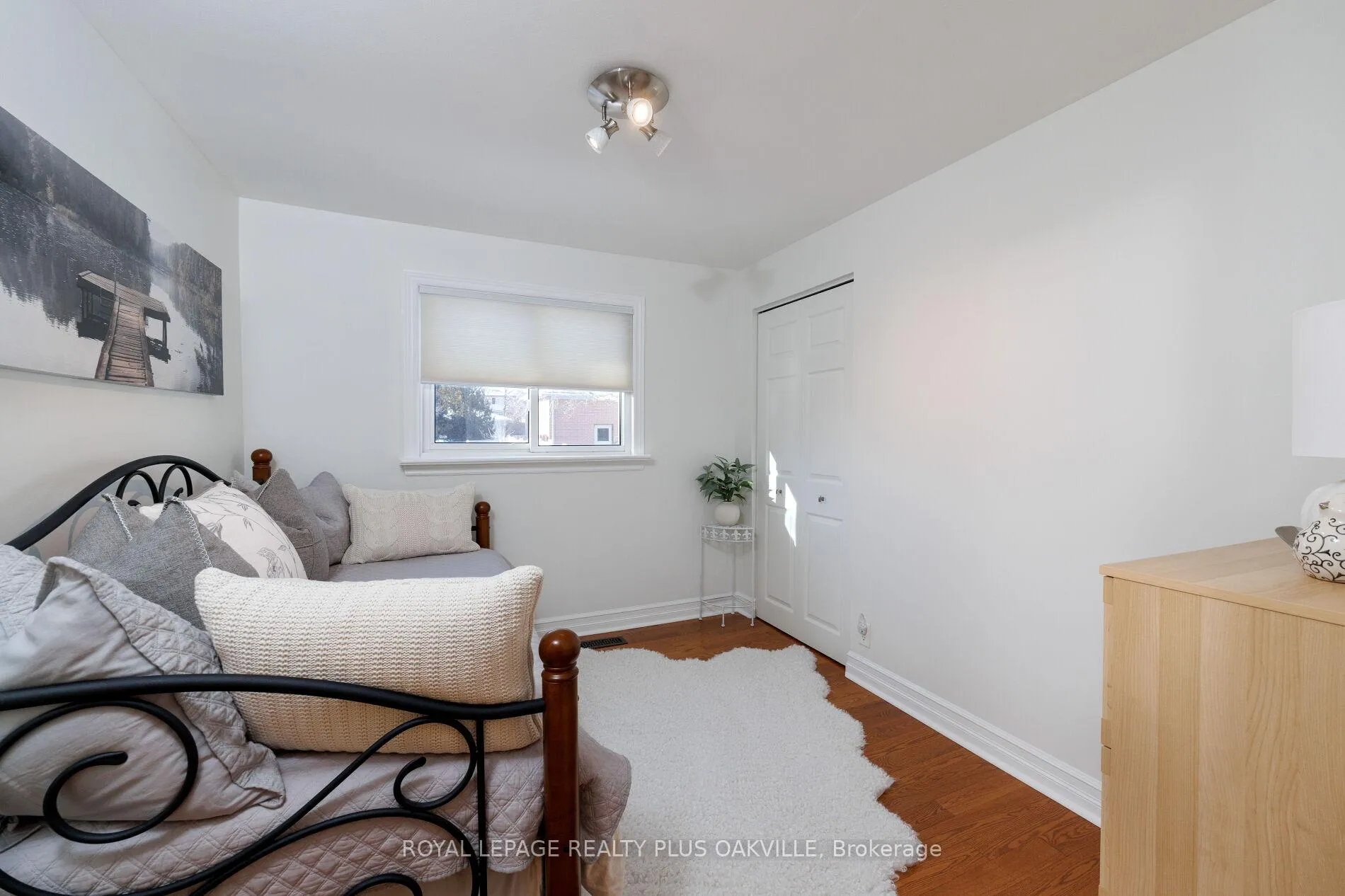 Photo 15 of 475 Sunset Drive, Oakville, West — HOMEH