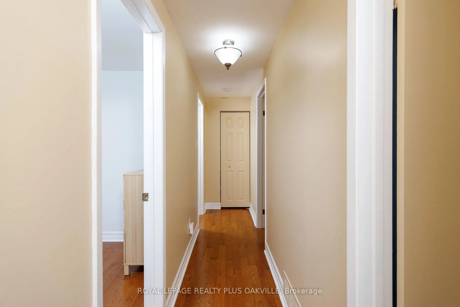 Photo 19 of 475 Sunset Drive, Oakville, West — HOMEH