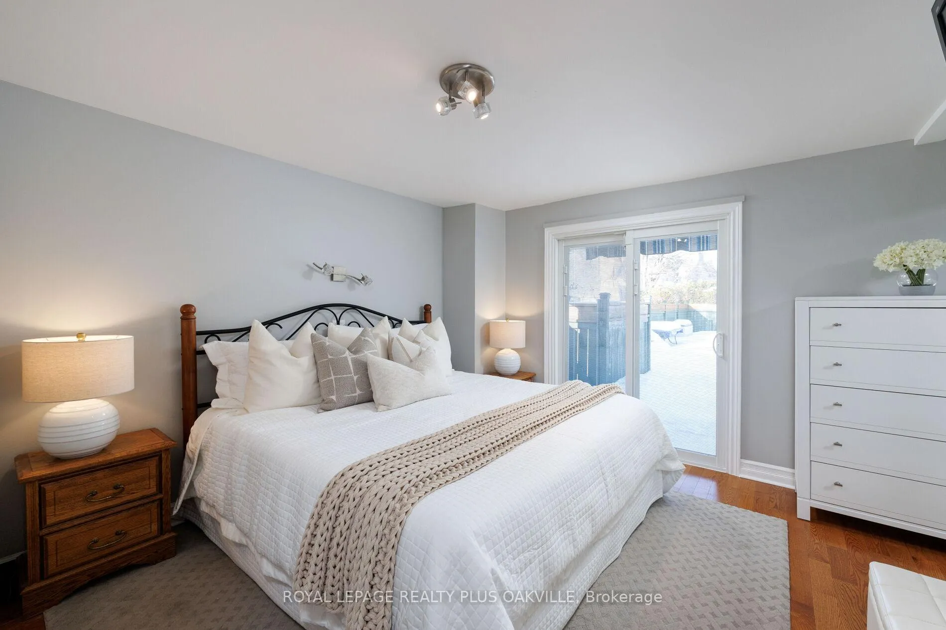 Photo 23 of 475 Sunset Drive, Oakville, West — HOMEH