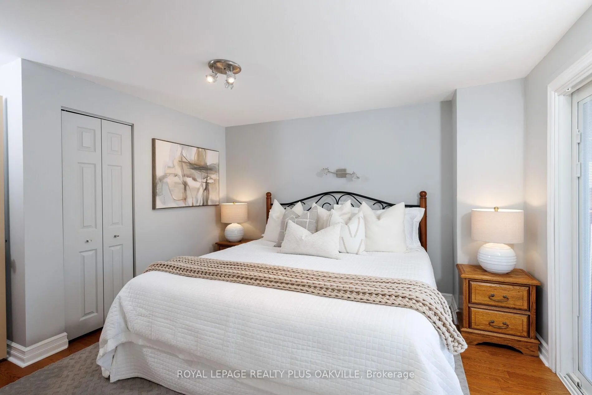 Photo 24 of 475 Sunset Drive, Oakville, West — HOMEH