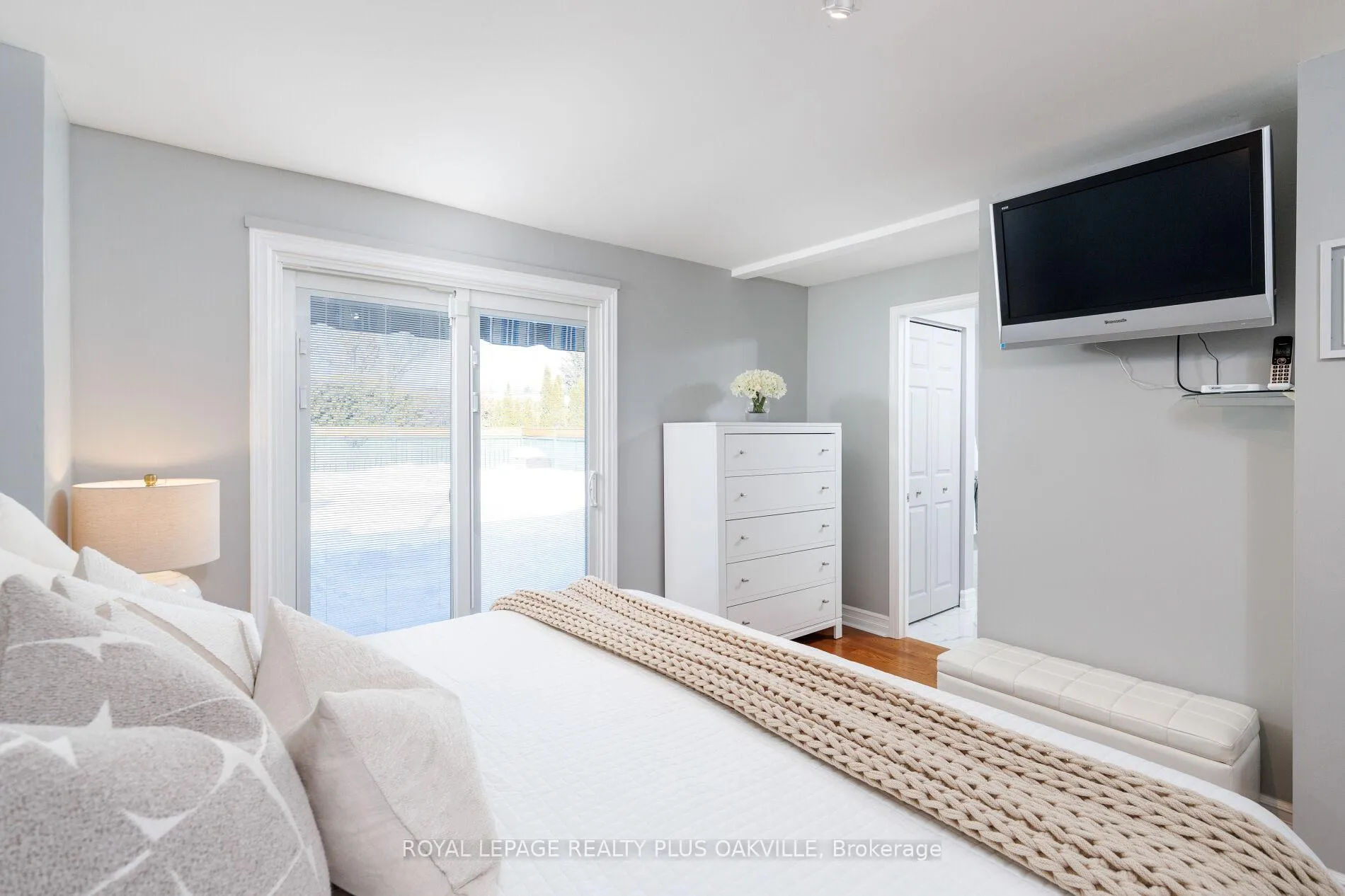 Photo 25 of 475 Sunset Drive, Oakville, West — HOMEH