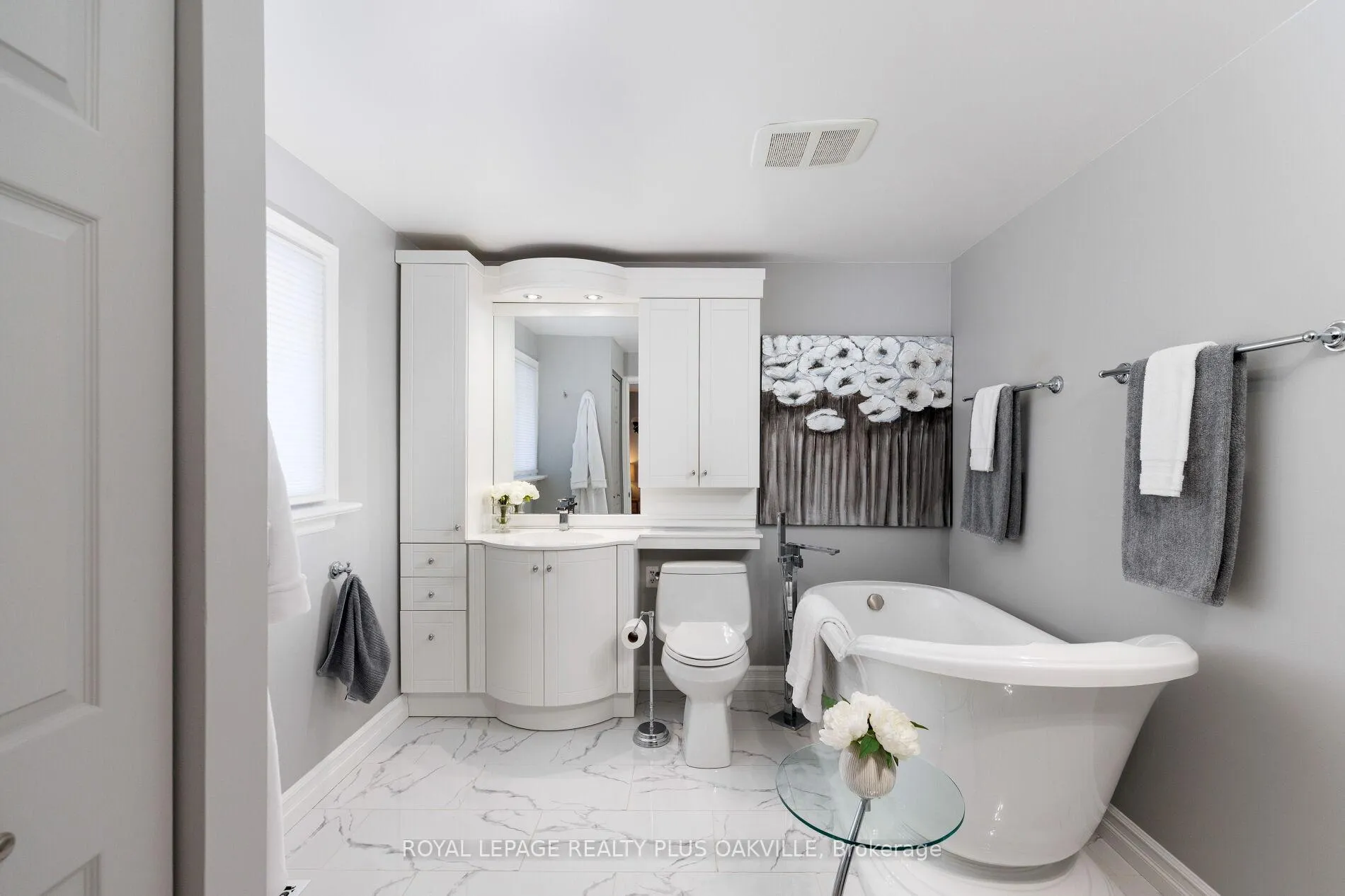 Photo 26 of 475 Sunset Drive, Oakville, West — HOMEH