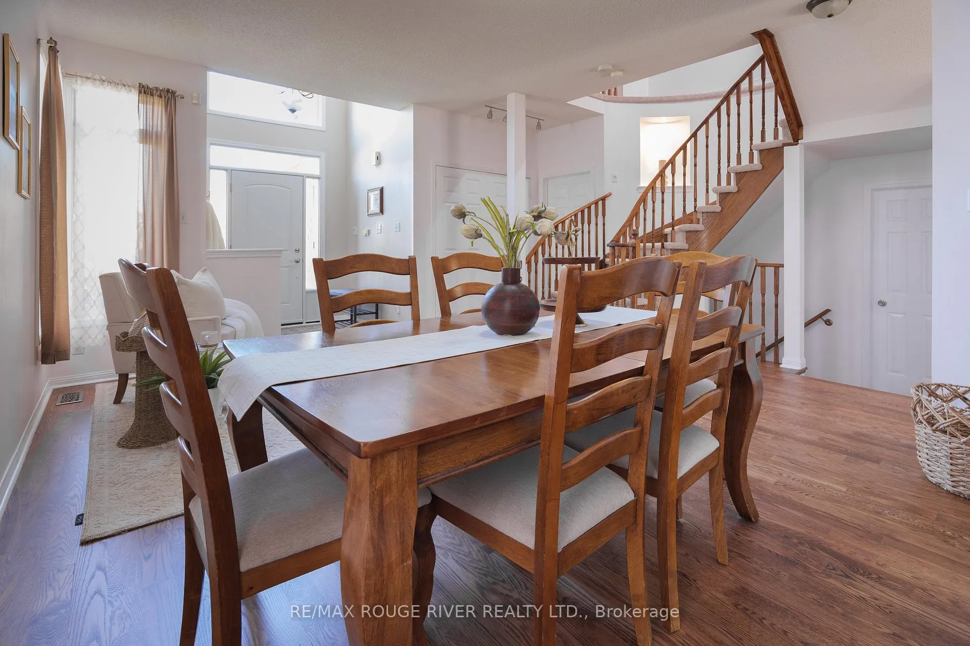 Photo 7 of 463 Summerpark Crescent, Pickering, Amberlea — HOMEH