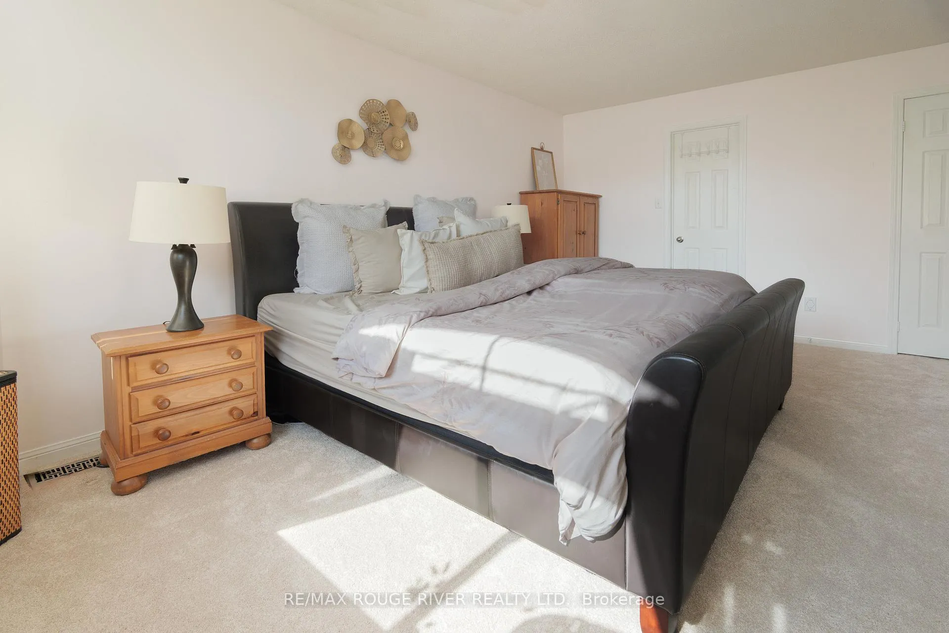 Photo 19 of 463 Summerpark Crescent, Pickering, Amberlea — HOMEH