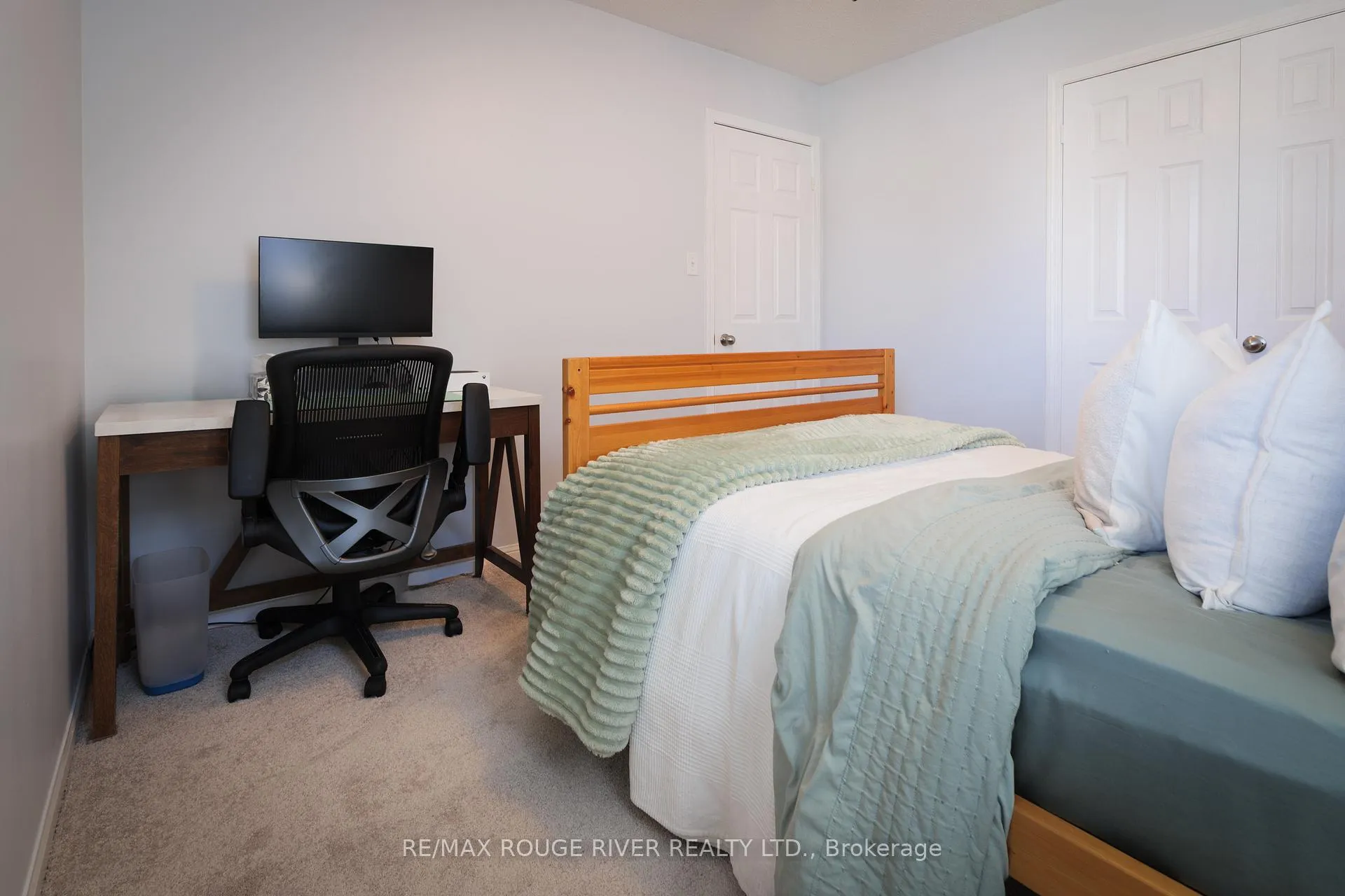 Photo 27 of 463 Summerpark Crescent, Pickering, Amberlea — HOMEH