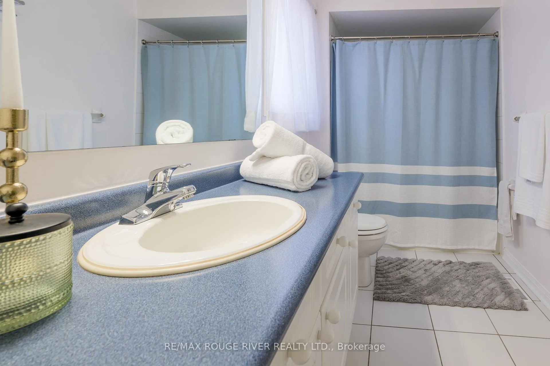 Photo 30 of 463 Summerpark Crescent, Pickering, Amberlea — HOMEH