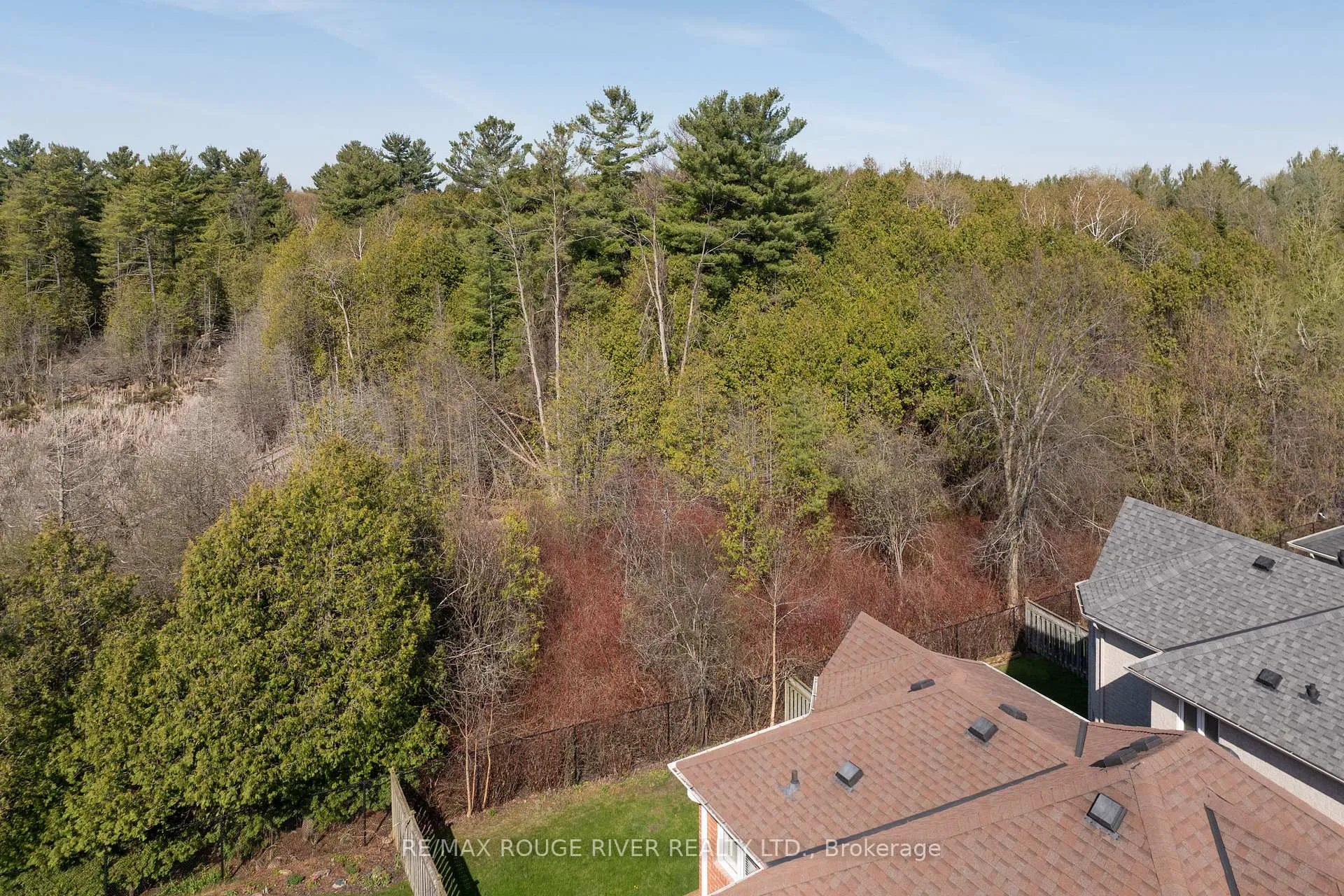 Photo 39 of 463 Summerpark Crescent, Pickering, Amberlea — HOMEH
