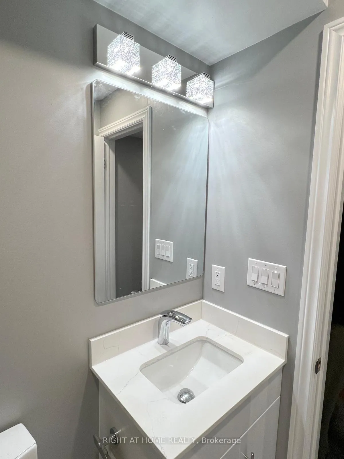 Photo 13 of 94 Bremner Street, Whitby, Rolling Acres — HOMEH