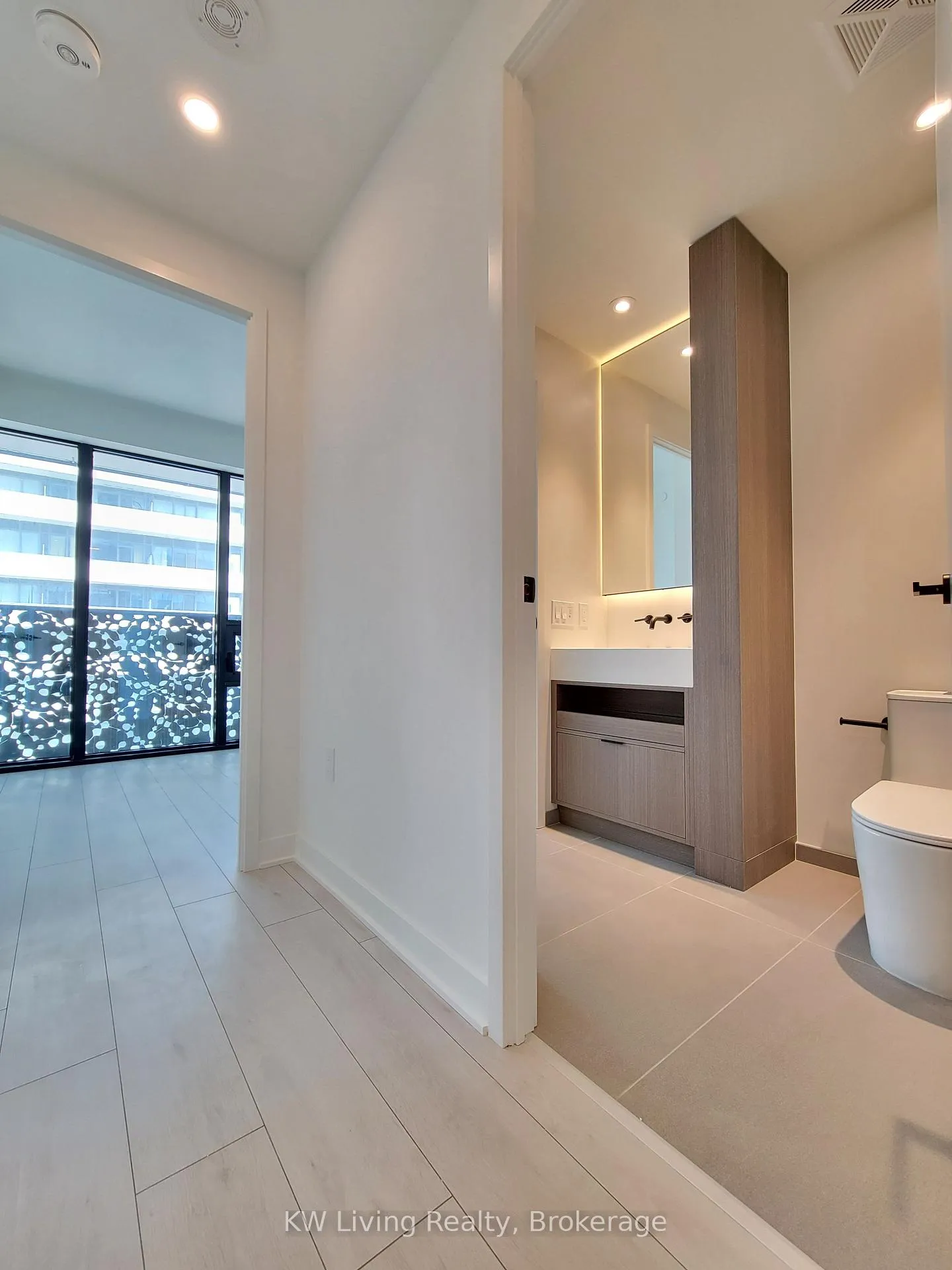 Photo 8 of Unit 2910, 55 Charles Street, Toronto, Church-Yonge Corridor — HOMEH