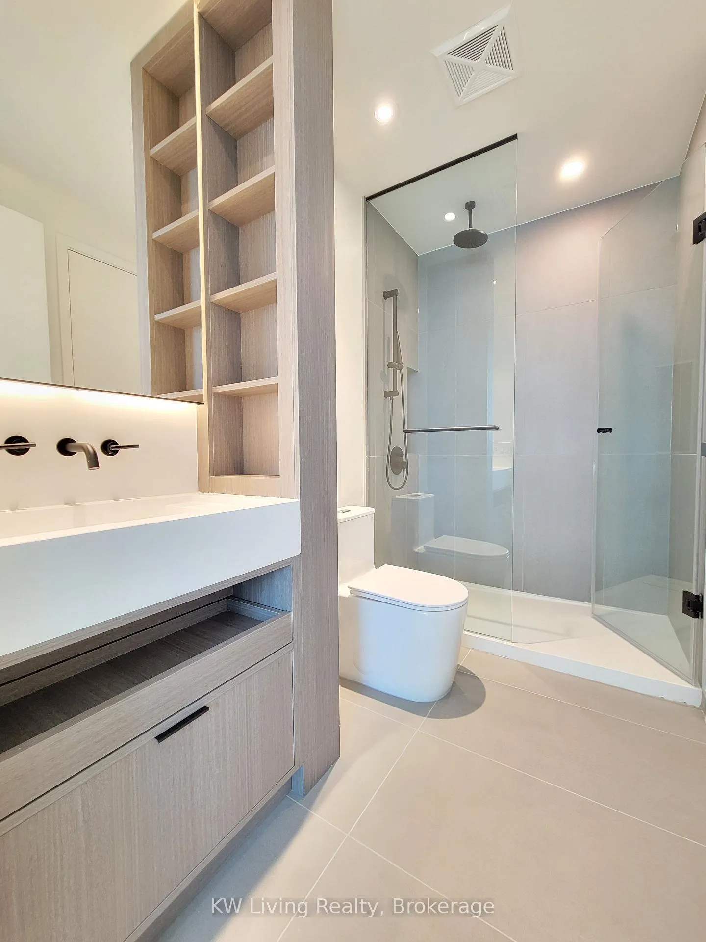 Photo 9 of Unit 2910, 55 Charles Street, Toronto, Church-Yonge Corridor — HOMEH