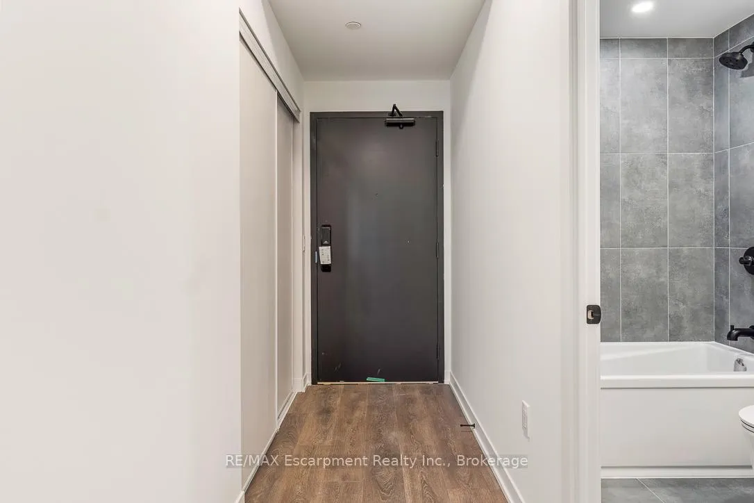 Photo 3 of Unit C1304, 4878 Powers Common, Burlington, Alton — HOMEH
