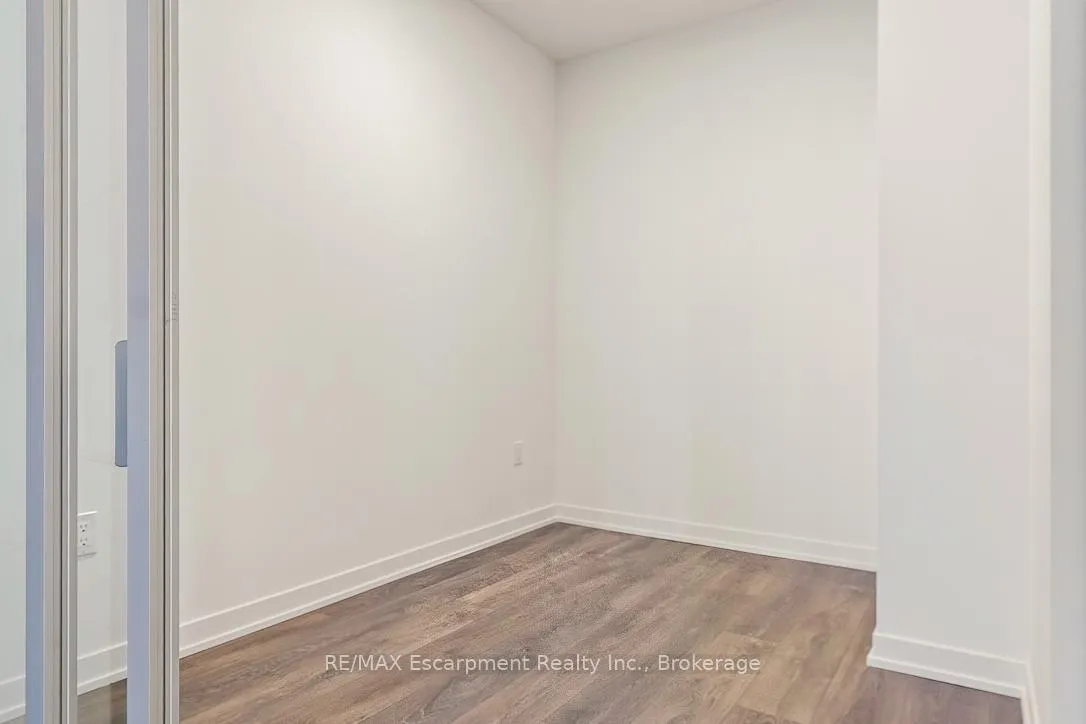 Photo 14 of Unit C1304, 4878 Powers Common, Burlington, Alton — HOMEH