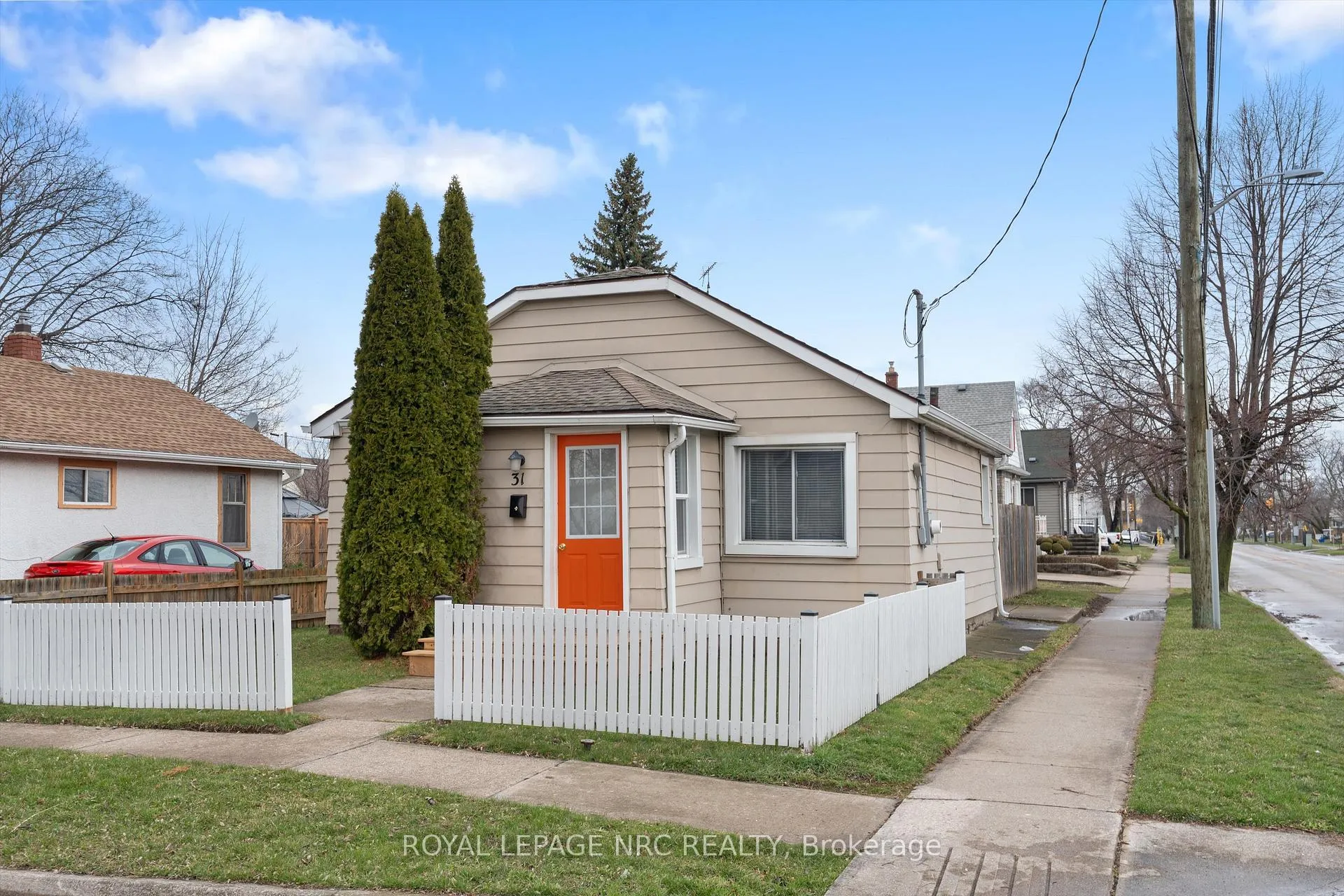 Photo 3 of 31 Prospect Avenue, St. Catharines, Facer — HOMEH