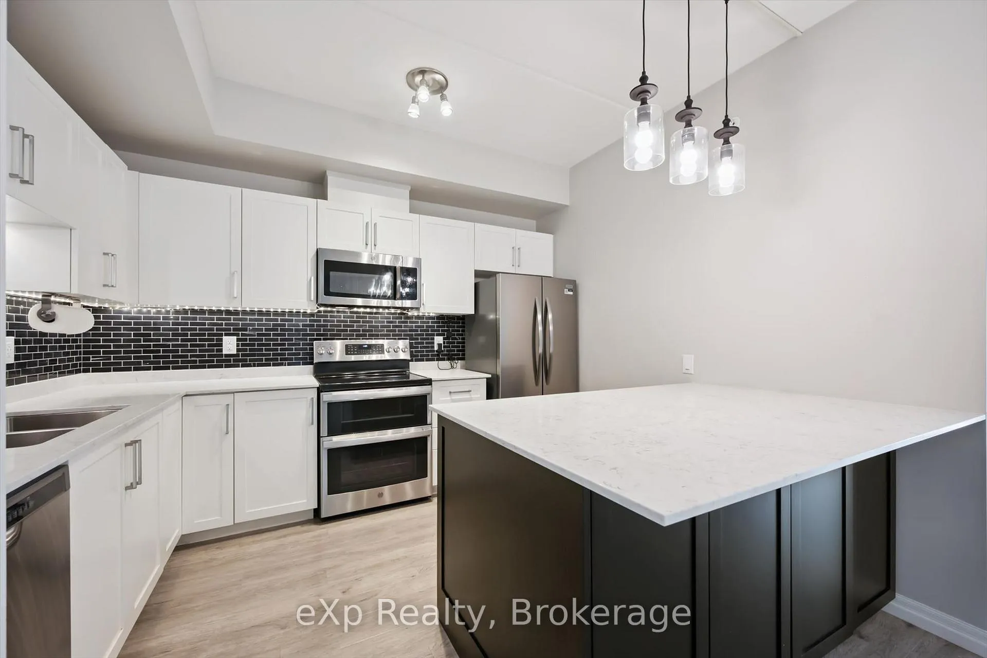 Photo 1 of Unit 214, 35 Kingsbury Square, Guelph, Pineridge/Westminster Woods — HOMEH