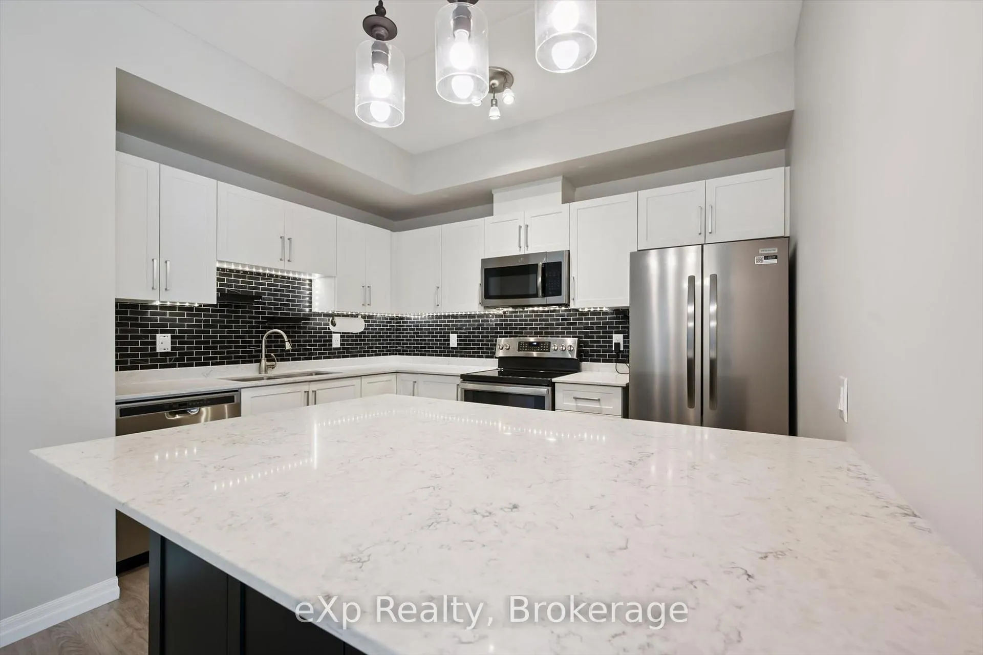 Photo 15 of Unit 214, 35 Kingsbury Square, Guelph, Pineridge/Westminster Woods — HOMEH