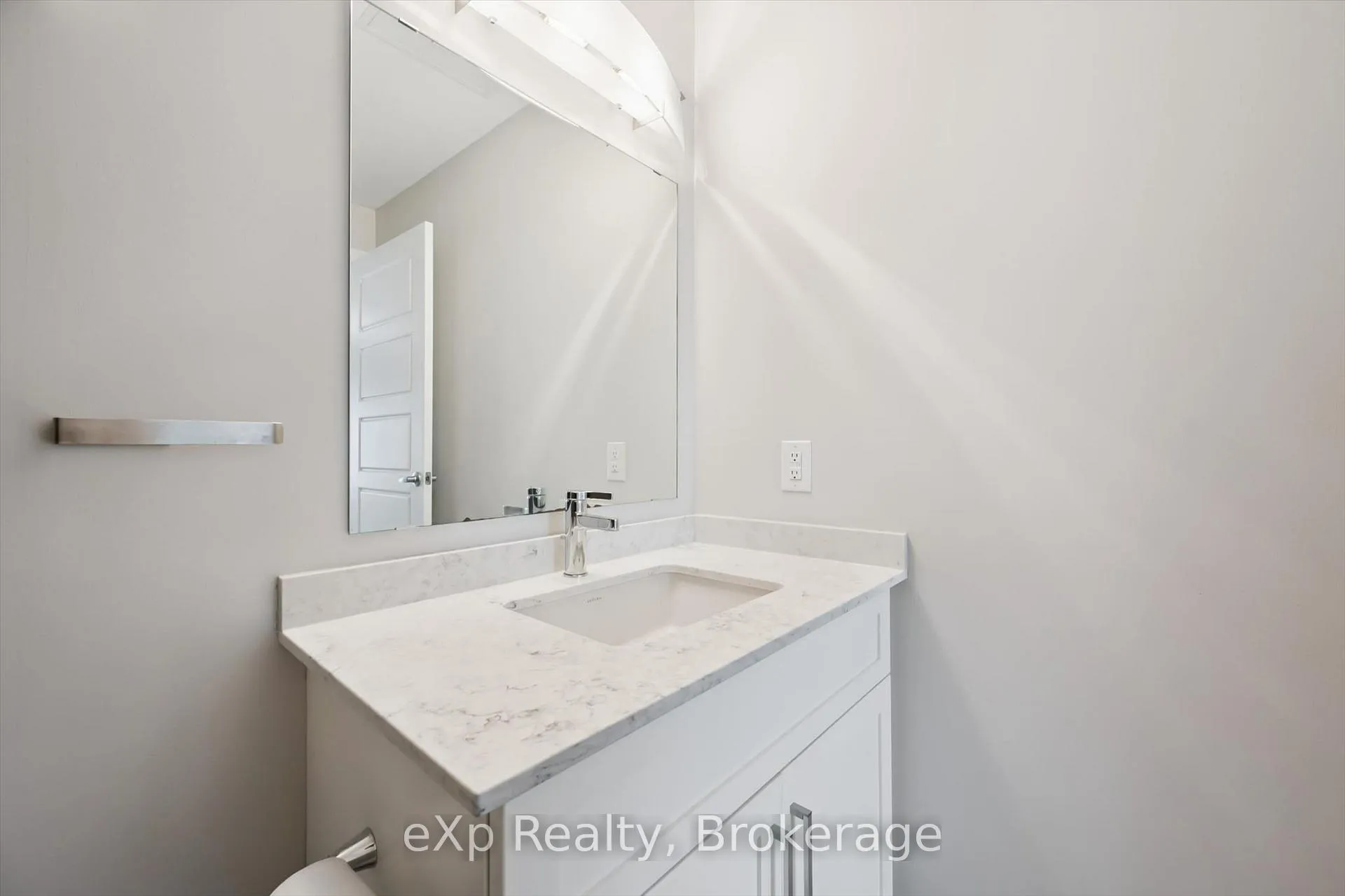 Photo 24 of Unit 214, 35 Kingsbury Square, Guelph, Pineridge/Westminster Woods — HOMEH