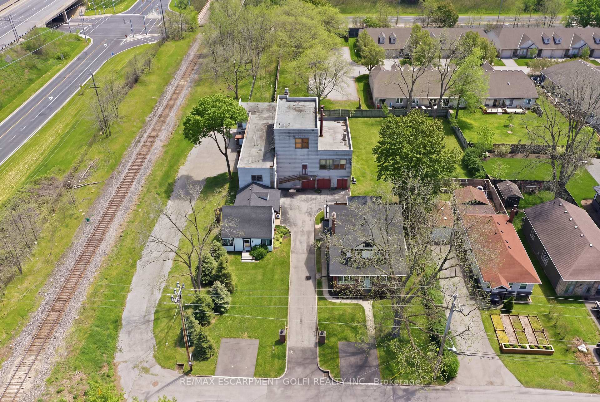 Photo 2 of 50-52 & 54 Park Road N, Grimsby, Grimsby East — HOMEH