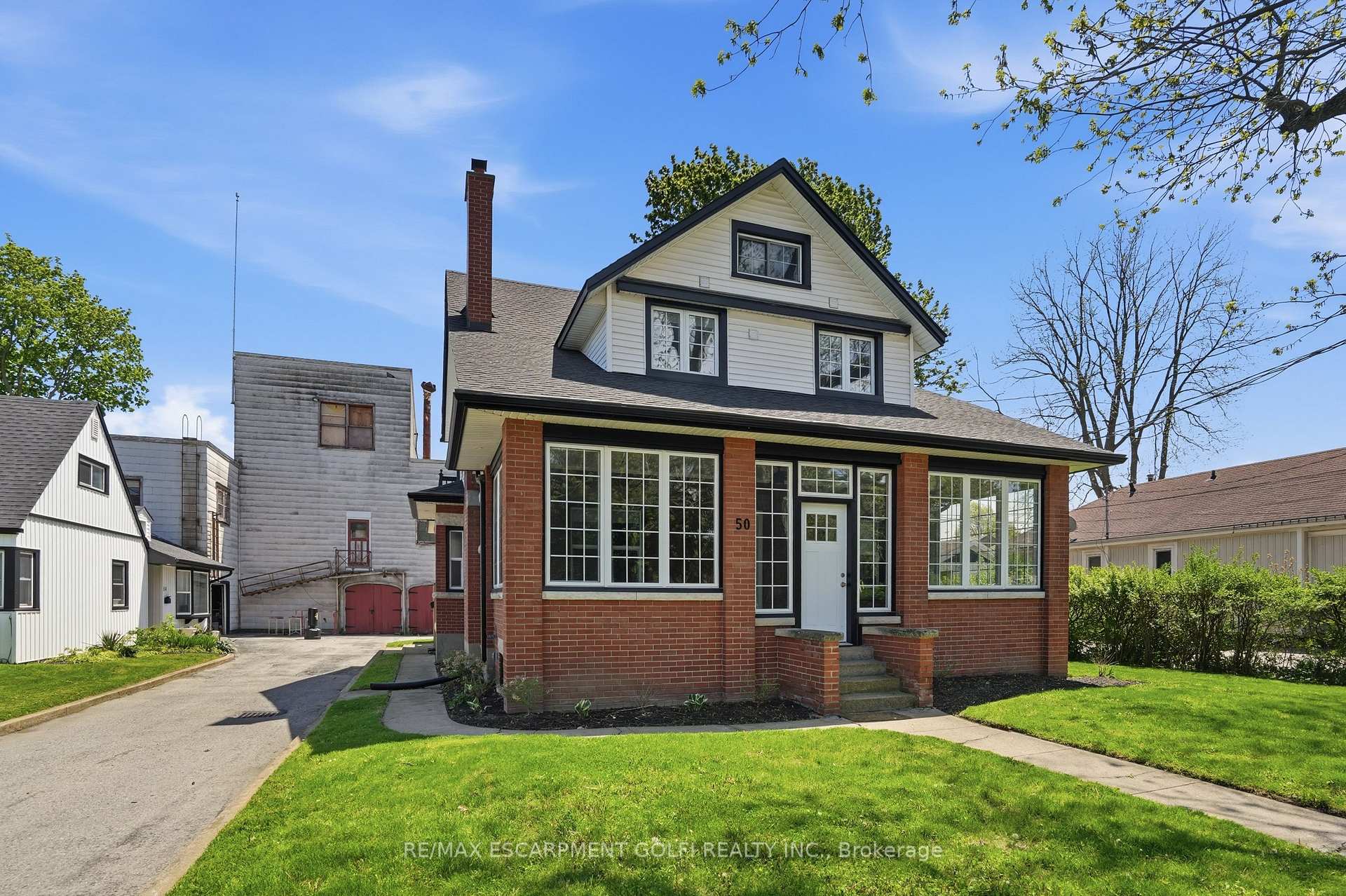 Photo 3 of 50-52 & 54 Park Road N, Grimsby, Grimsby East — HOMEH