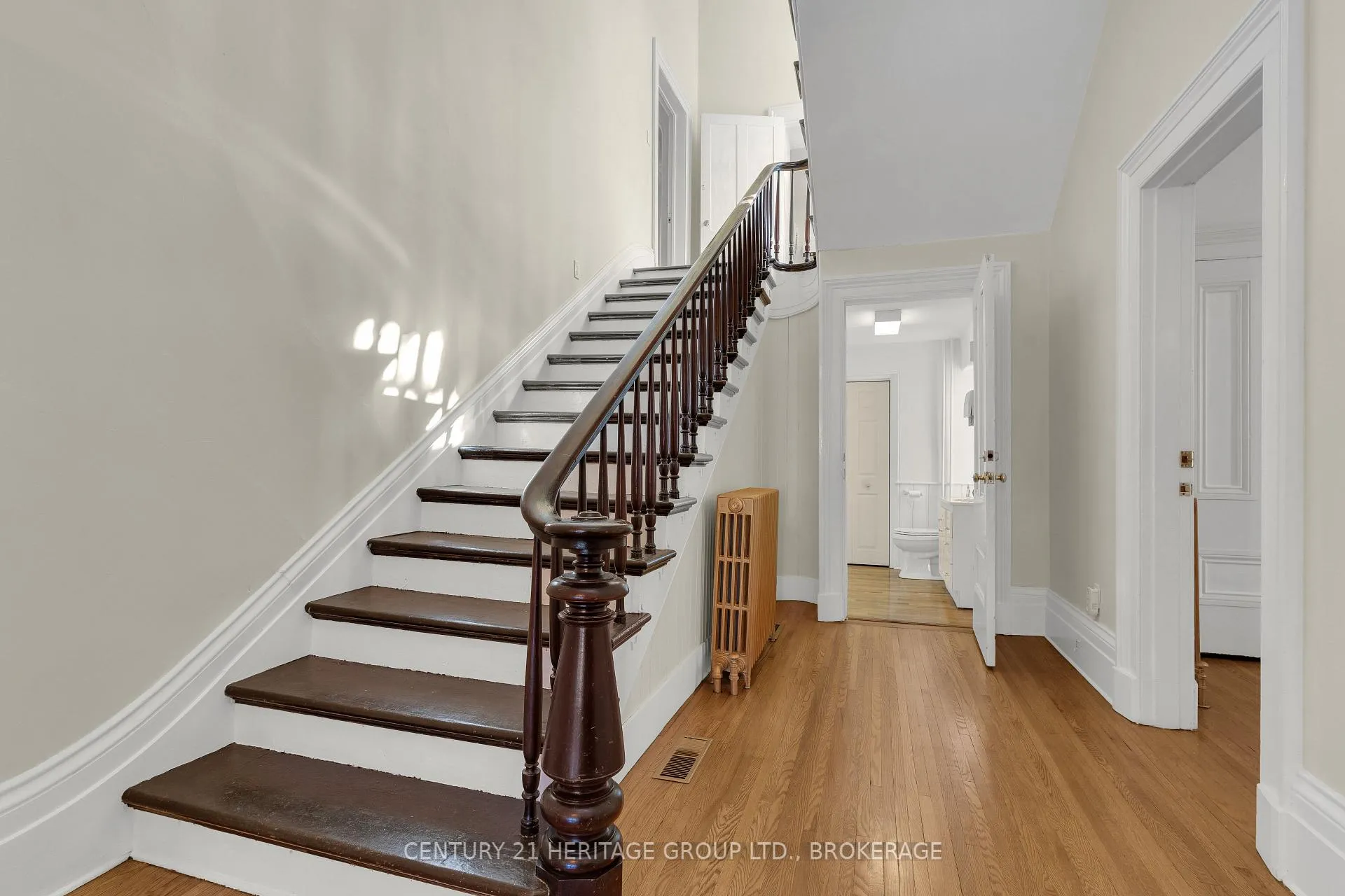 Photo 12 of 389 King Street, Gananoque — HOMEH