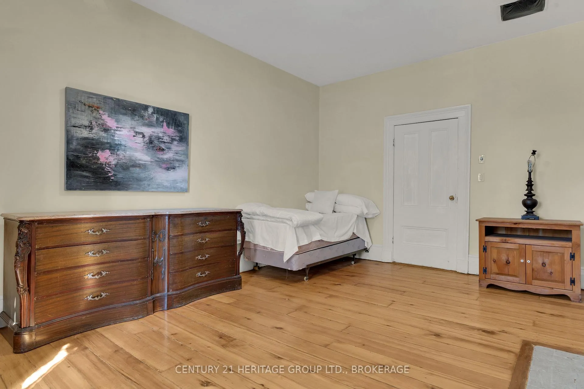 Photo 38 of 389 King Street, Gananoque — HOMEH