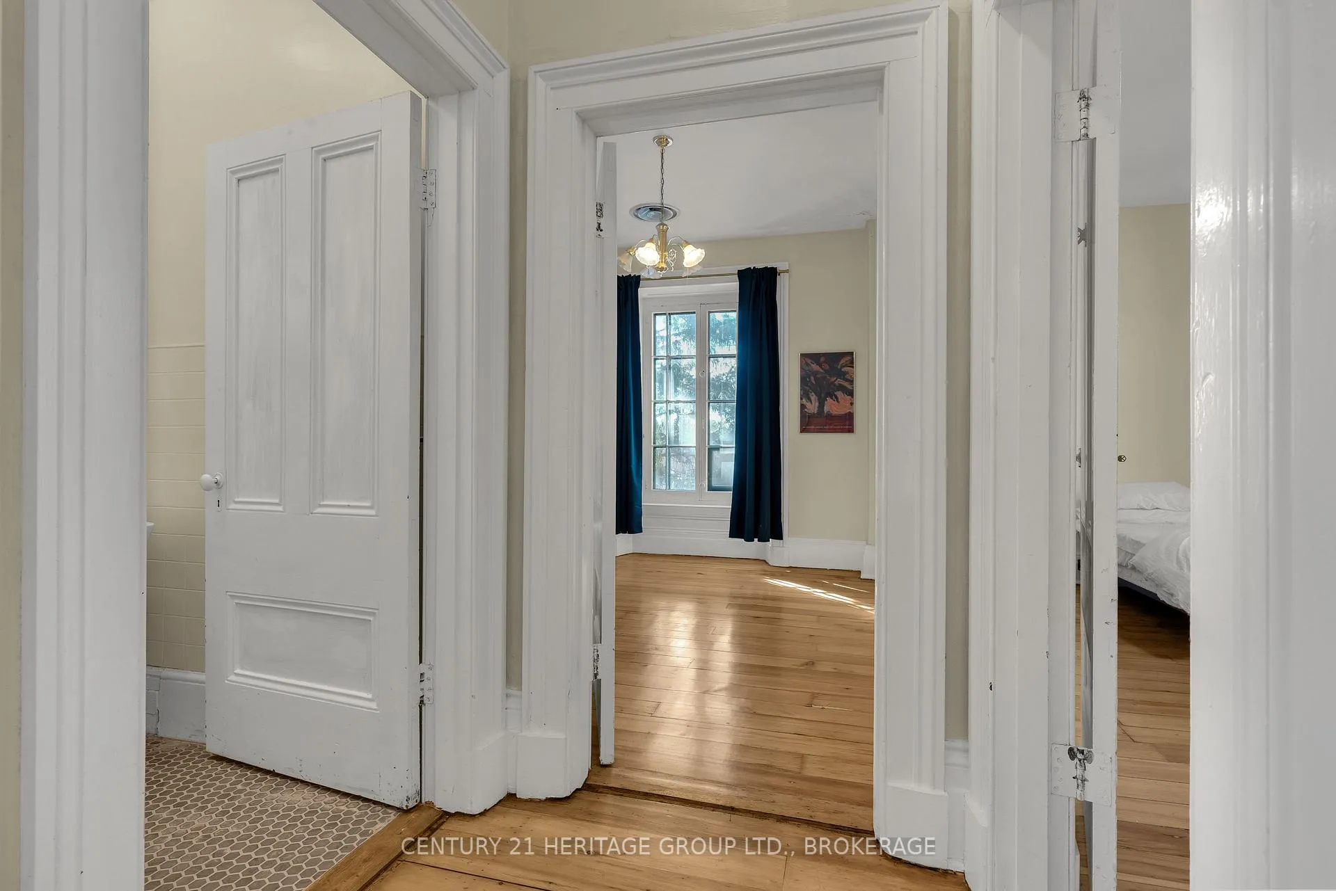 Photo 39 of 389 King Street, Gananoque — HOMEH