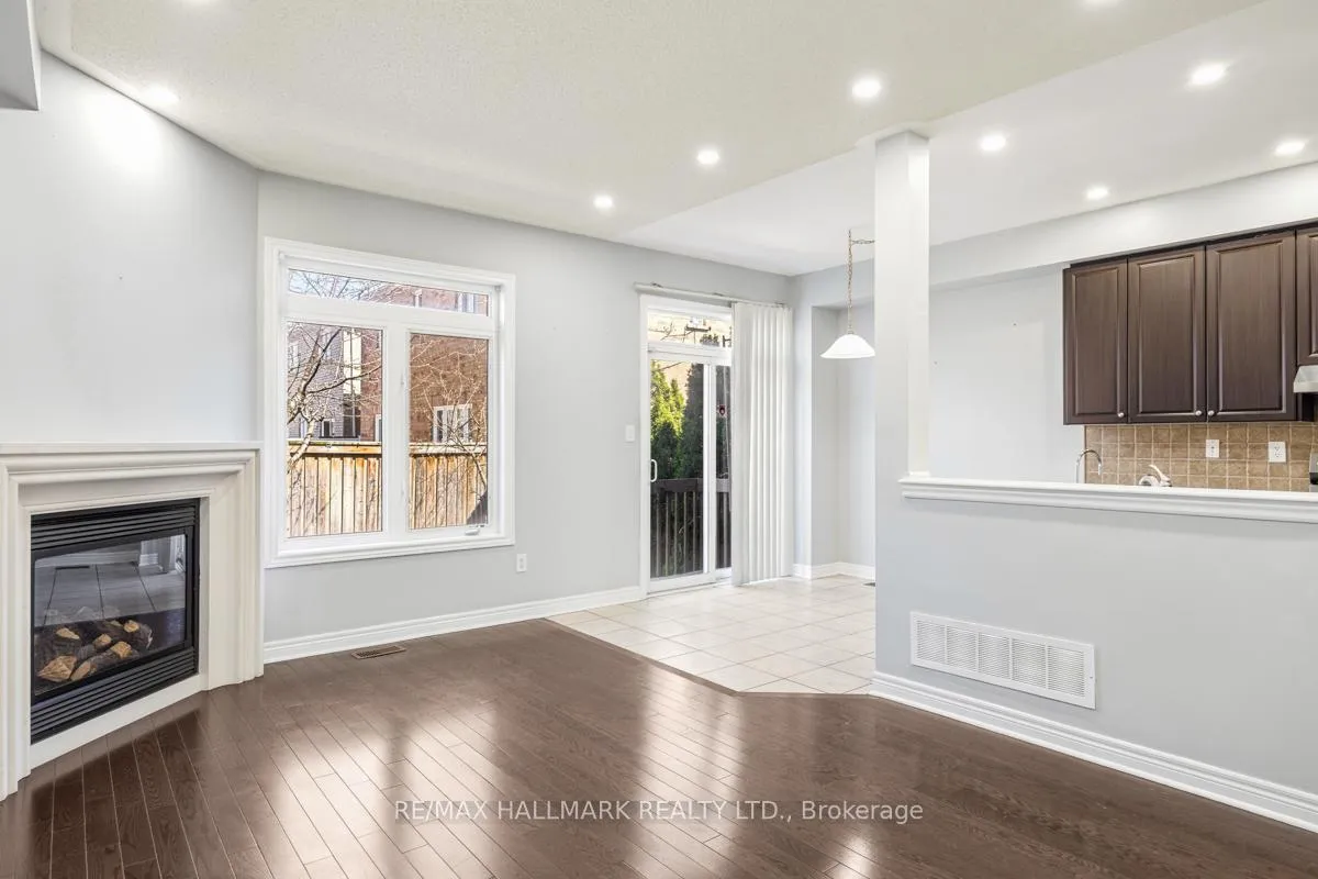 Photo 6 of 33 Tomabrook Crescent, Brampton, Sandringham-Wellington — HOMEH