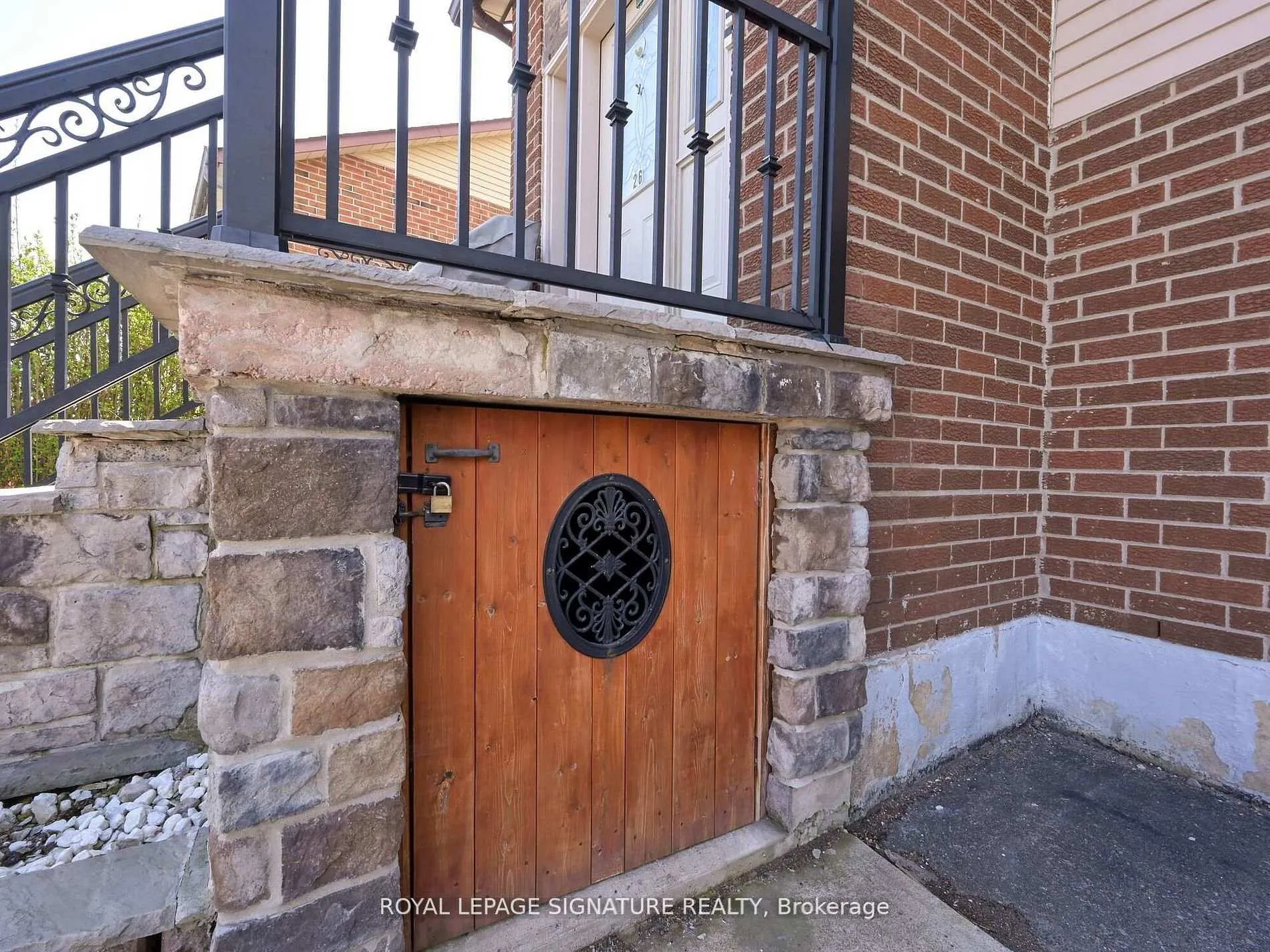 Photo 2 of Unit Lower, 26 Peterson Court, Brampton, Heart Lake East — HOMEH