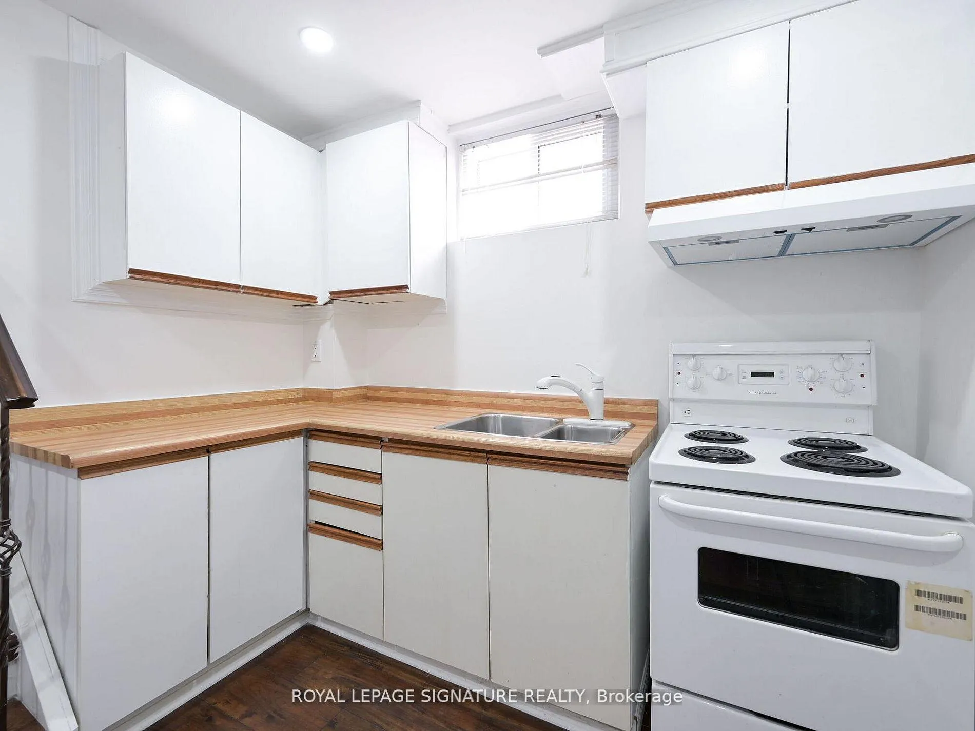 Photo 17 of Unit Lower, 26 Peterson Court, Brampton, Heart Lake East — HOMEH