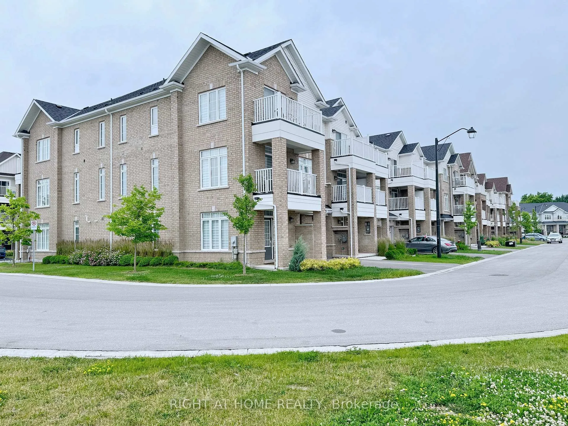 Photo 2 of Unit 39, 113 Hartley Avenue, Brant, Paris — HOMEH