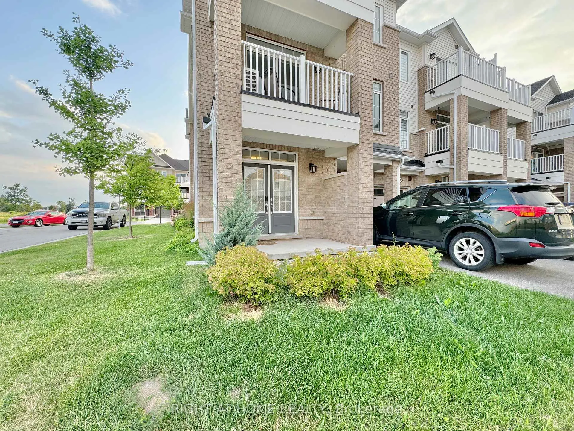 Photo 4 of Unit 39, 113 Hartley Avenue, Brant, Paris — HOMEH