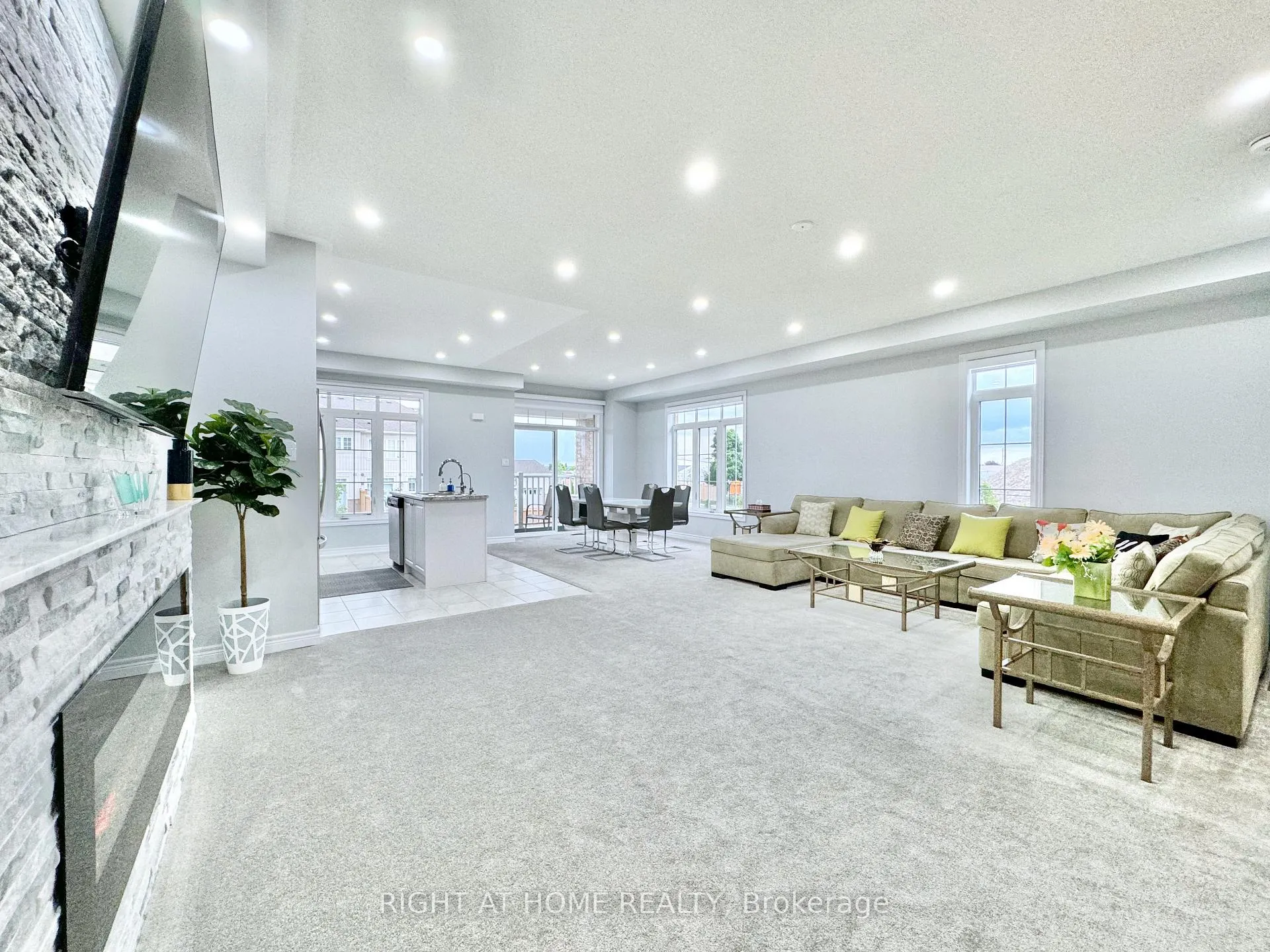 Photo 12 of Unit 39, 113 Hartley Avenue, Brant, Paris — HOMEH