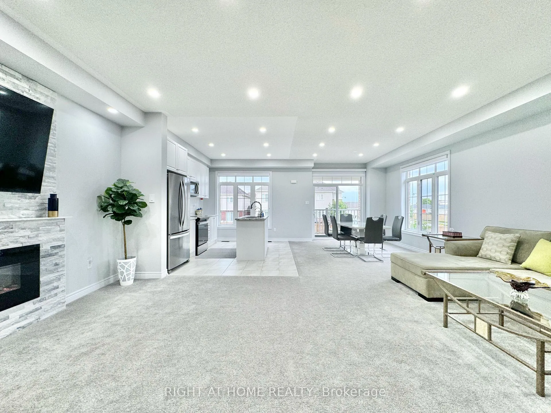 Photo 13 of Unit 39, 113 Hartley Avenue, Brant, Paris — HOMEH