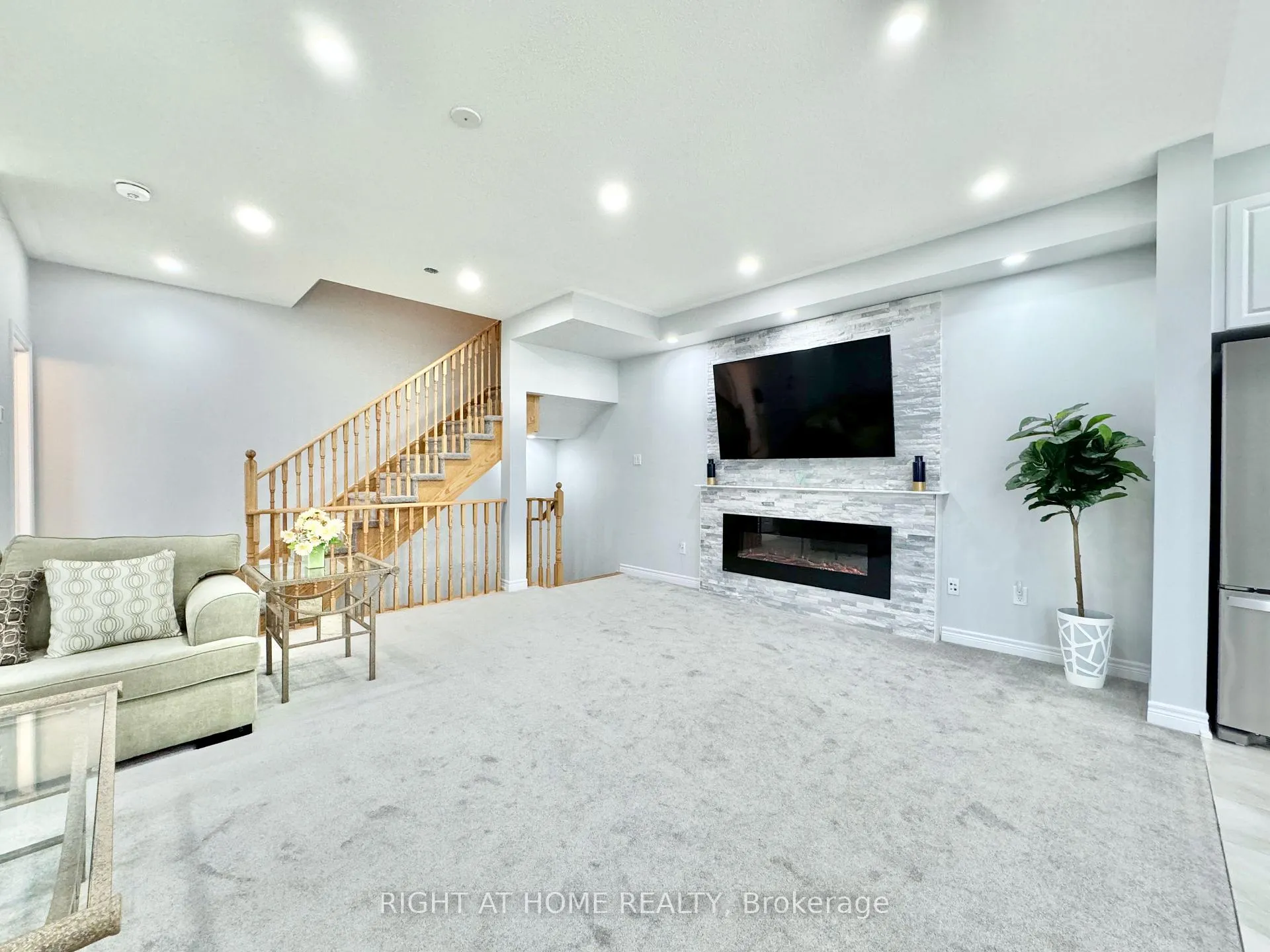 Photo 15 of Unit 39, 113 Hartley Avenue, Brant, Paris — HOMEH