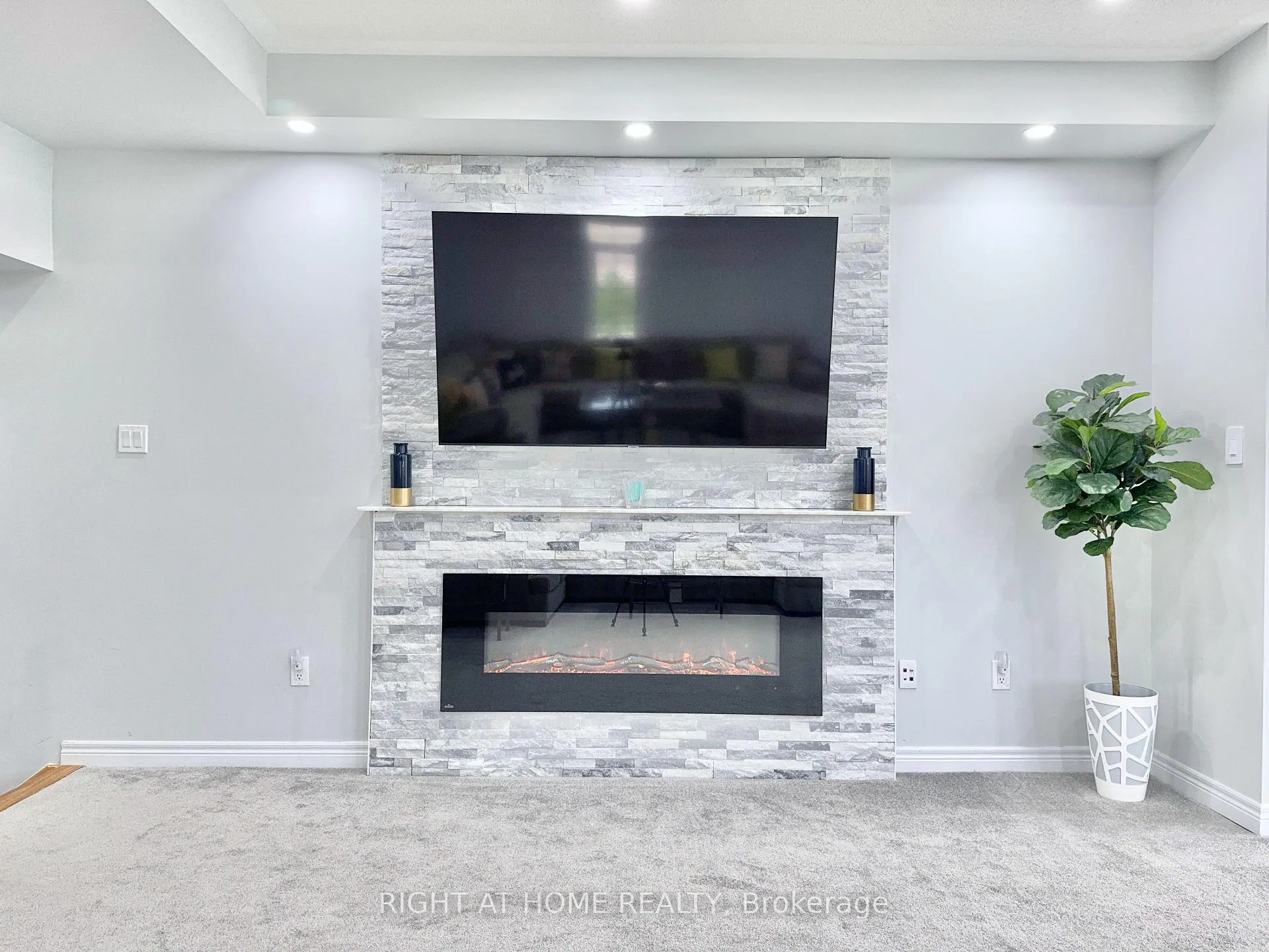 Photo 17 of Unit 39, 113 Hartley Avenue, Brant, Paris — HOMEH