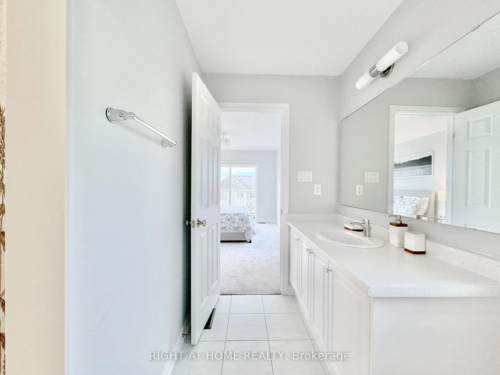 Photo 39 of Unit 39, 113 Hartley Avenue, Brant, Paris — HOMEH