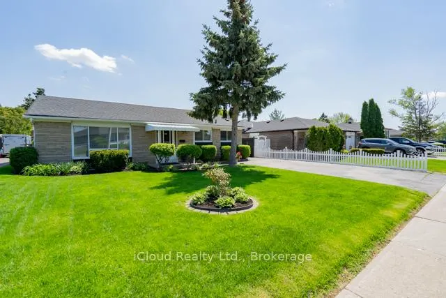 Photo 2 of 242 Avondale Boulevard, Brampton, Avondale — HOMEH