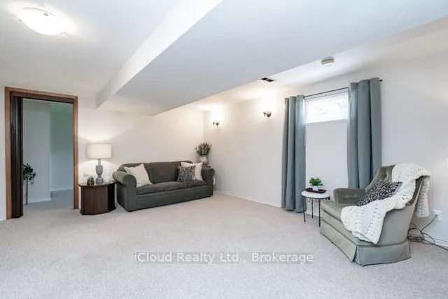 Photo 29 of 242 Avondale Boulevard, Brampton, Avondale — HOMEH