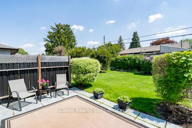 Photo 39 of 242 Avondale Boulevard, Brampton, Avondale — HOMEH