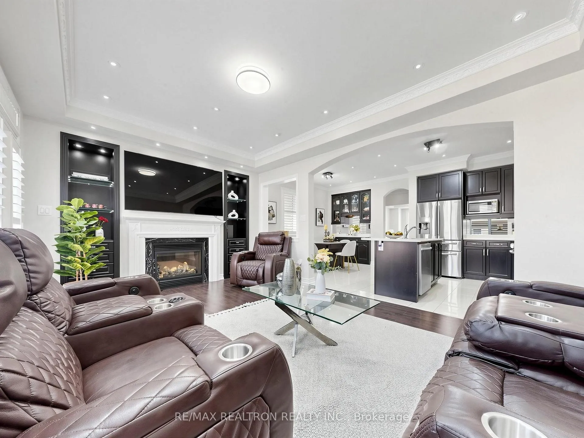 Photo 16 of 65 Black Creek Drive, Markham, Cornell — HOMEH