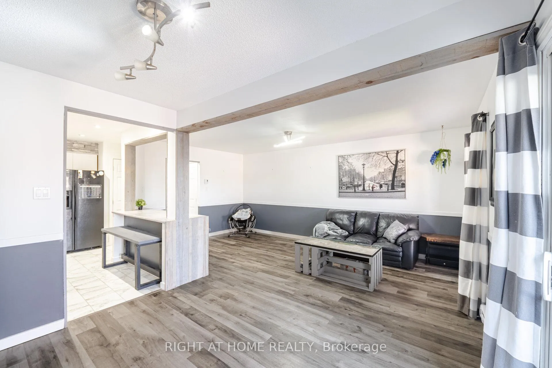 Photo 7 of Unit 16, 100 Century Drive, Orangeville — HOMEH
