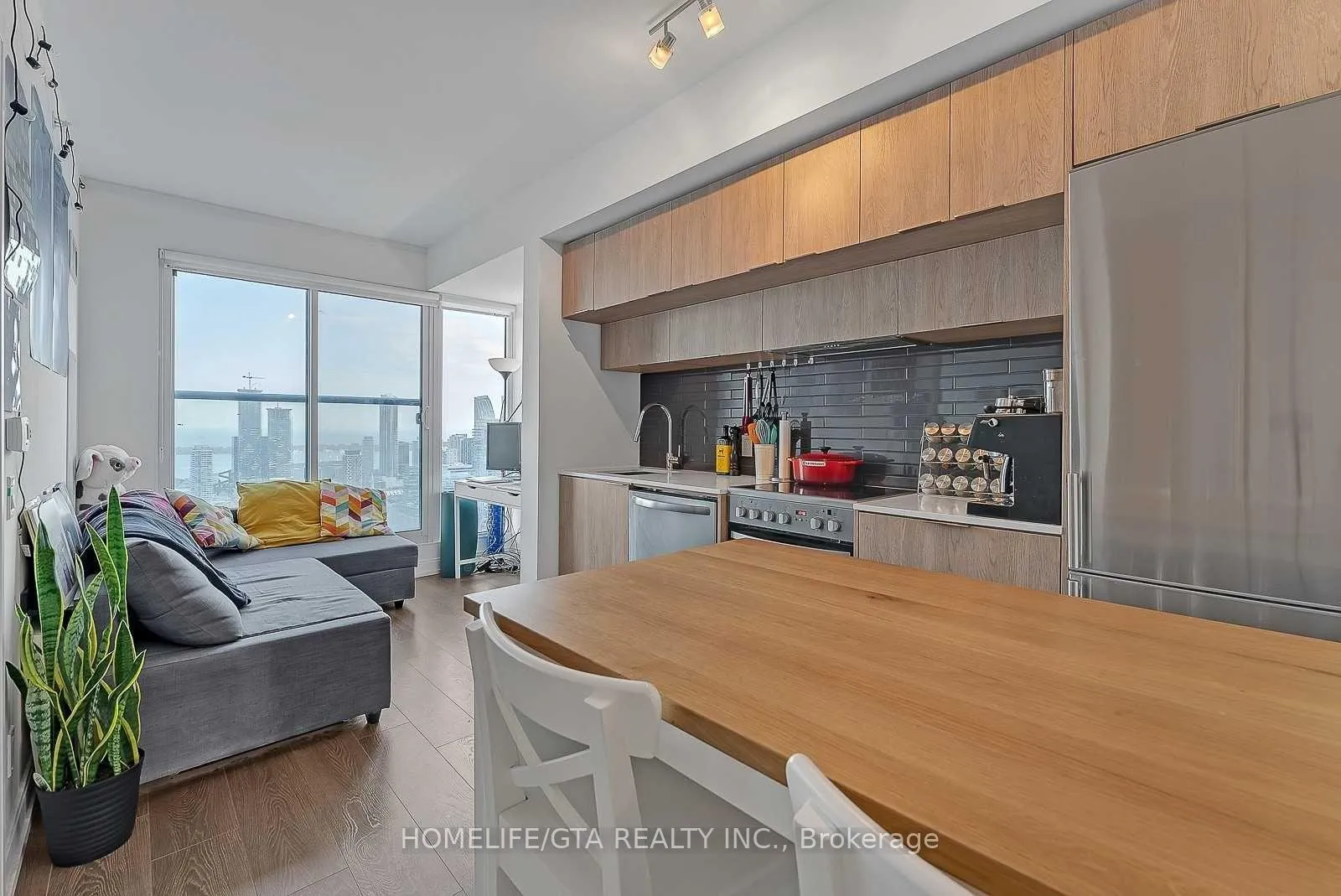 Photo 5 of Unit 4907, 181 Dundas Street E, Toronto, Church-Yonge Corridor — HOMEH