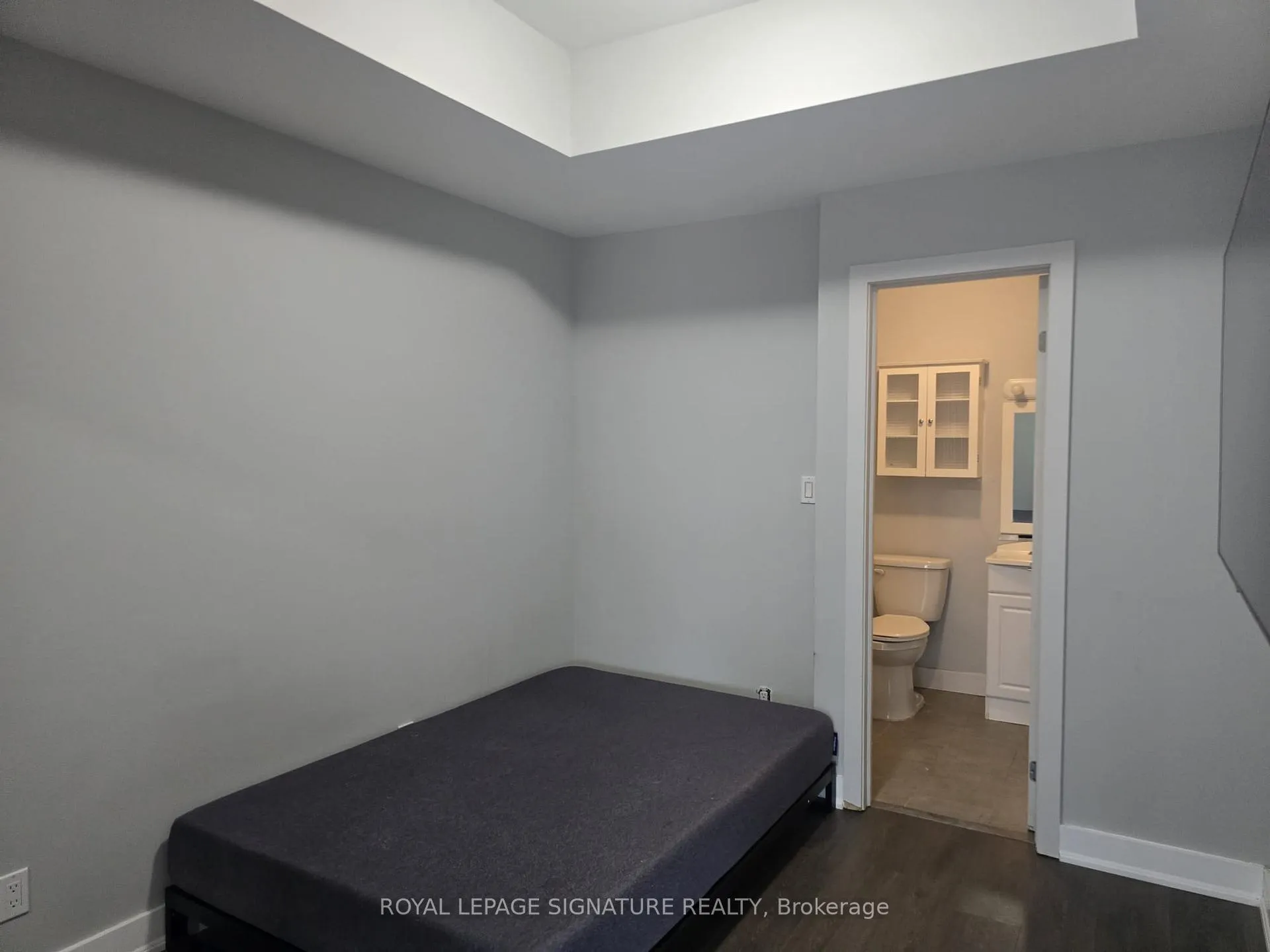 Photo 7 of Unit 3, 726 Sheppard Avenue W, North York, Bathurst Manor — HOMEH
