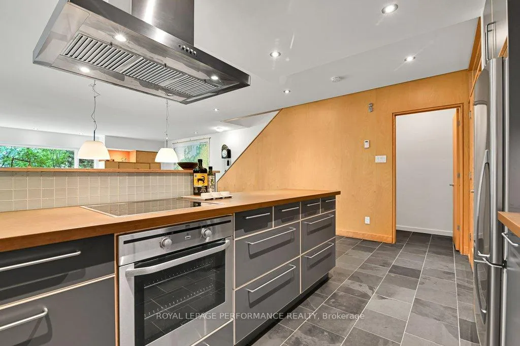 Photo 11 of 29 Mount Pleasant Avenue, Ottawa, Ottawa East — HOMEH