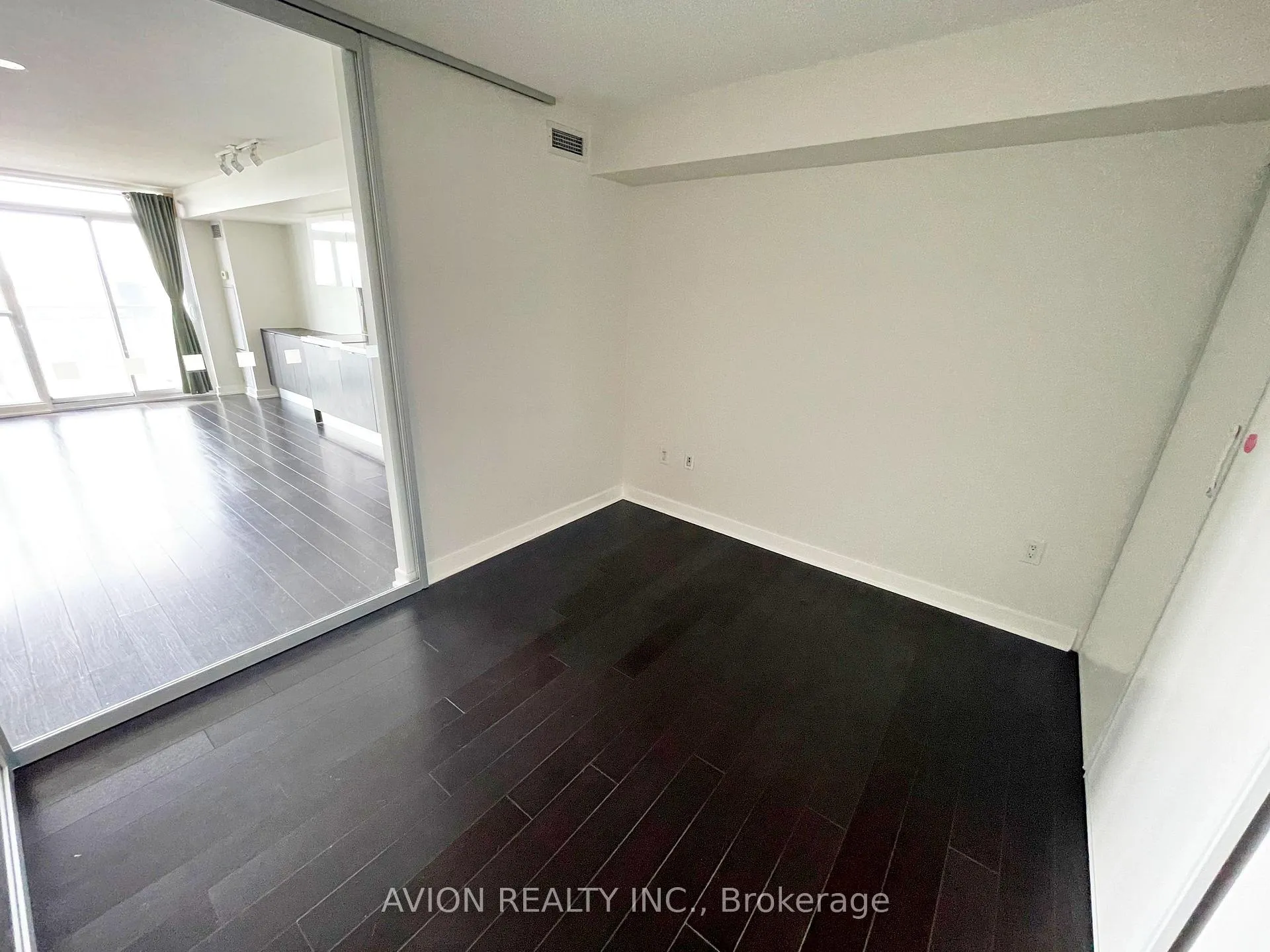 Photo 7 of Unit 1807, 21 Iceboat Terrace, Toronto, Waterfront Communities — HOMEH