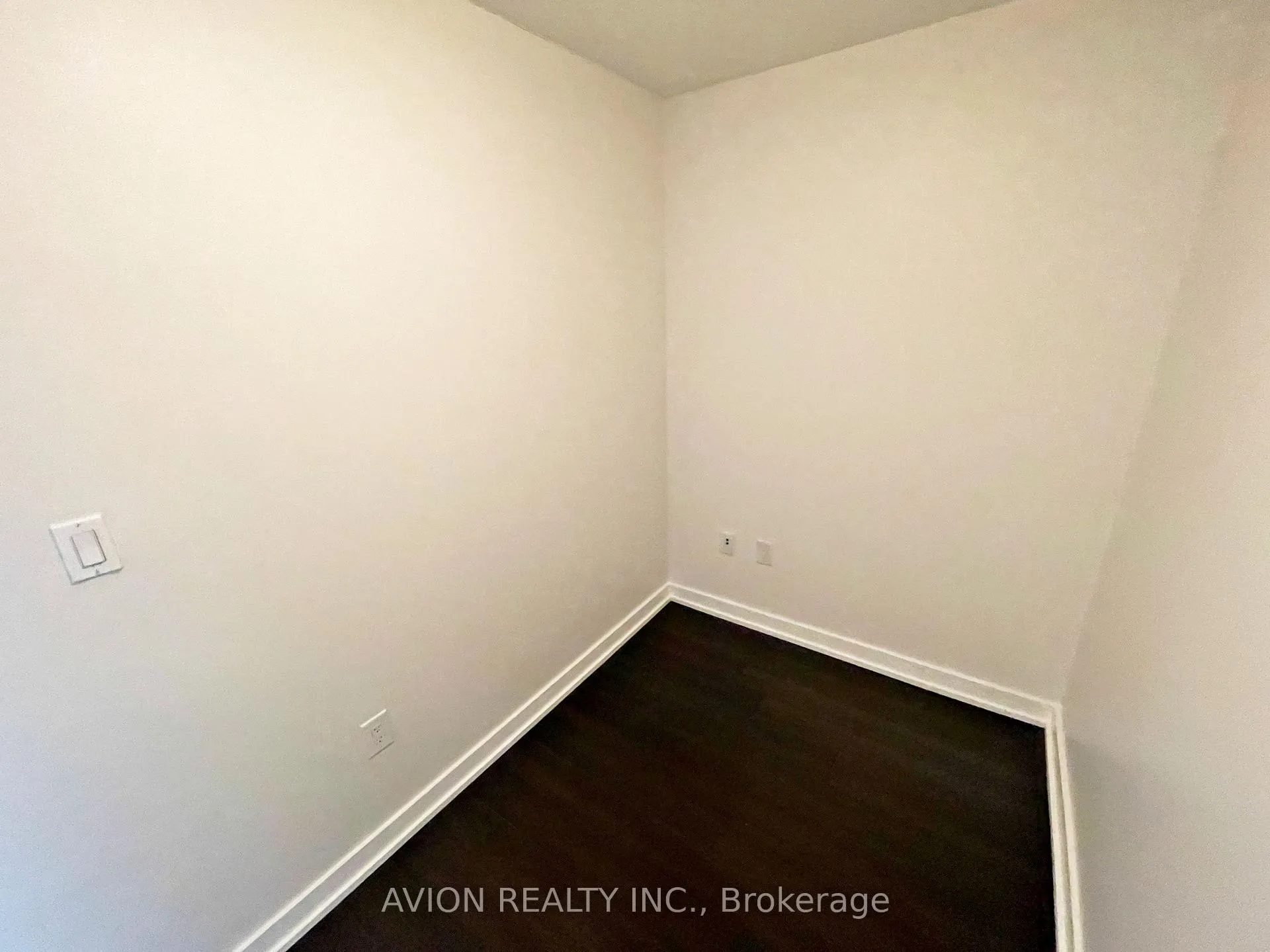 Photo 11 of Unit 1807, 21 Iceboat Terrace, Toronto, Waterfront Communities — HOMEH