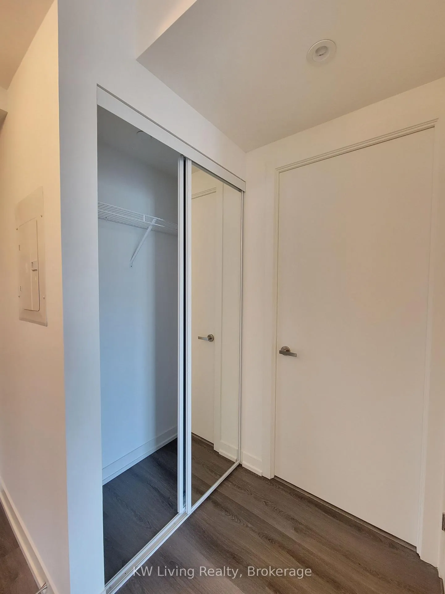 Photo 8 of Unit 1605, 138 Downes Street, Toronto, Waterfront Communities — HOMEH