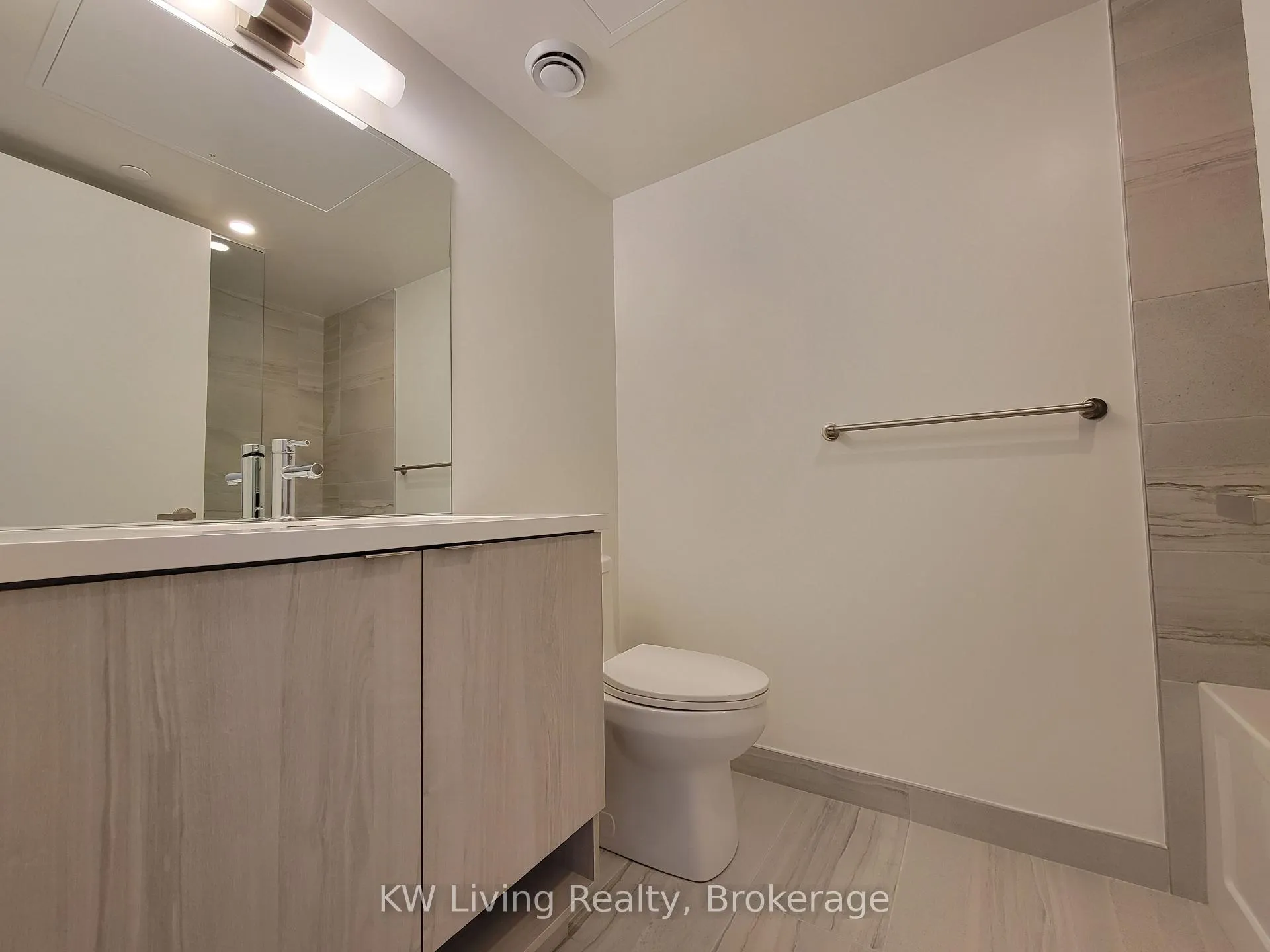 Photo 9 of Unit 1605, 138 Downes Street, Toronto, Waterfront Communities — HOMEH