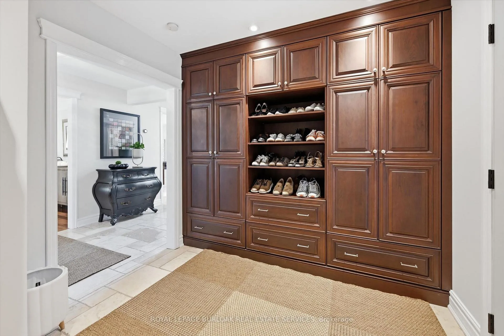 Photo 20 of 3500 Regal Road, Burlington, Roseland — HOMEH