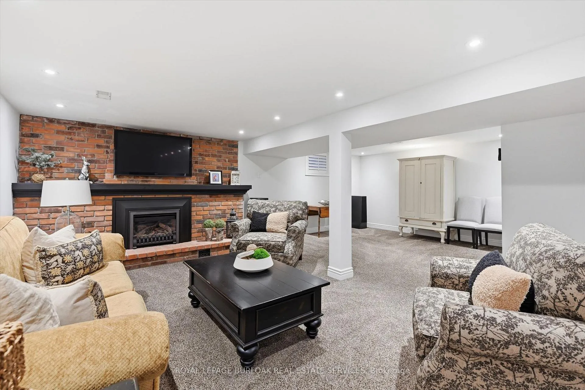 Photo 37 of 3500 Regal Road, Burlington, Roseland — HOMEH